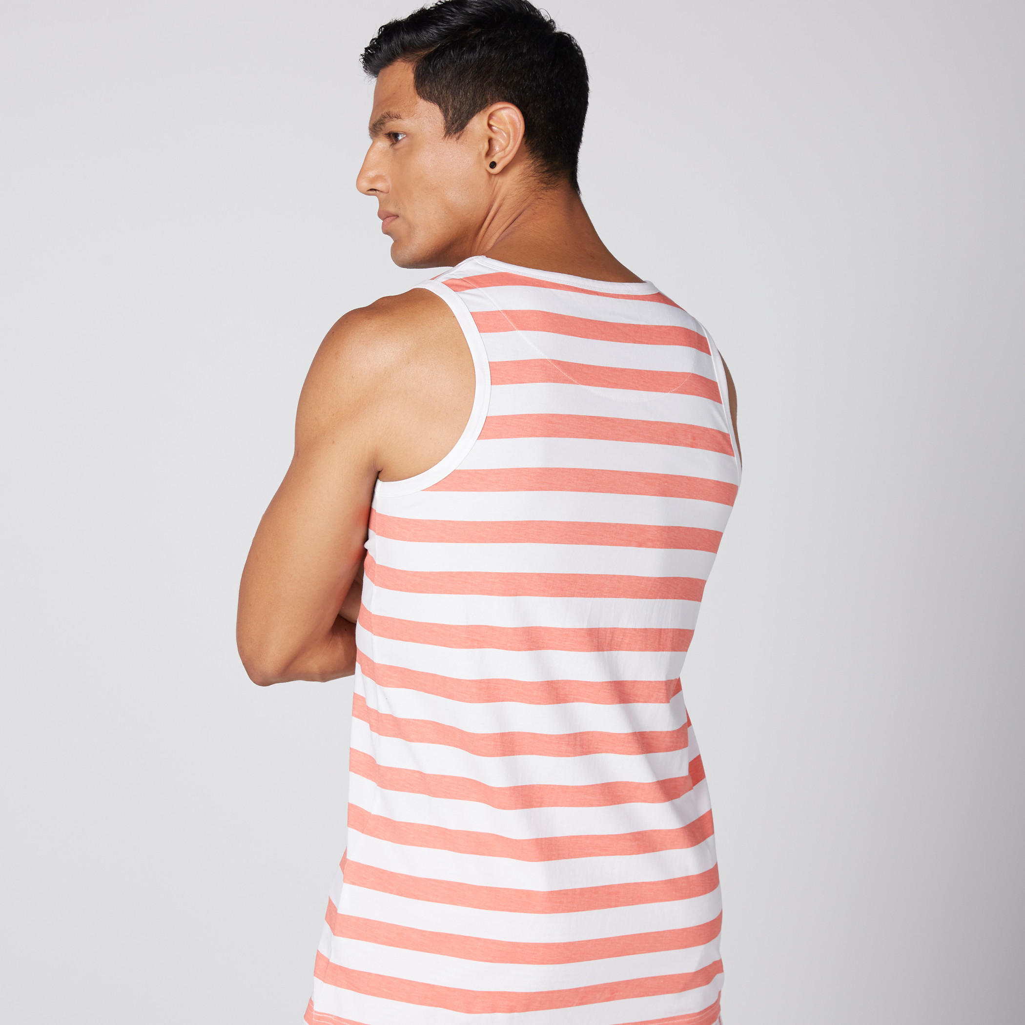 تيشيرت مقلّم دون أكمام بياقة مستديرة-men-clothing-tshirtsandpolos-tshirts-image-1