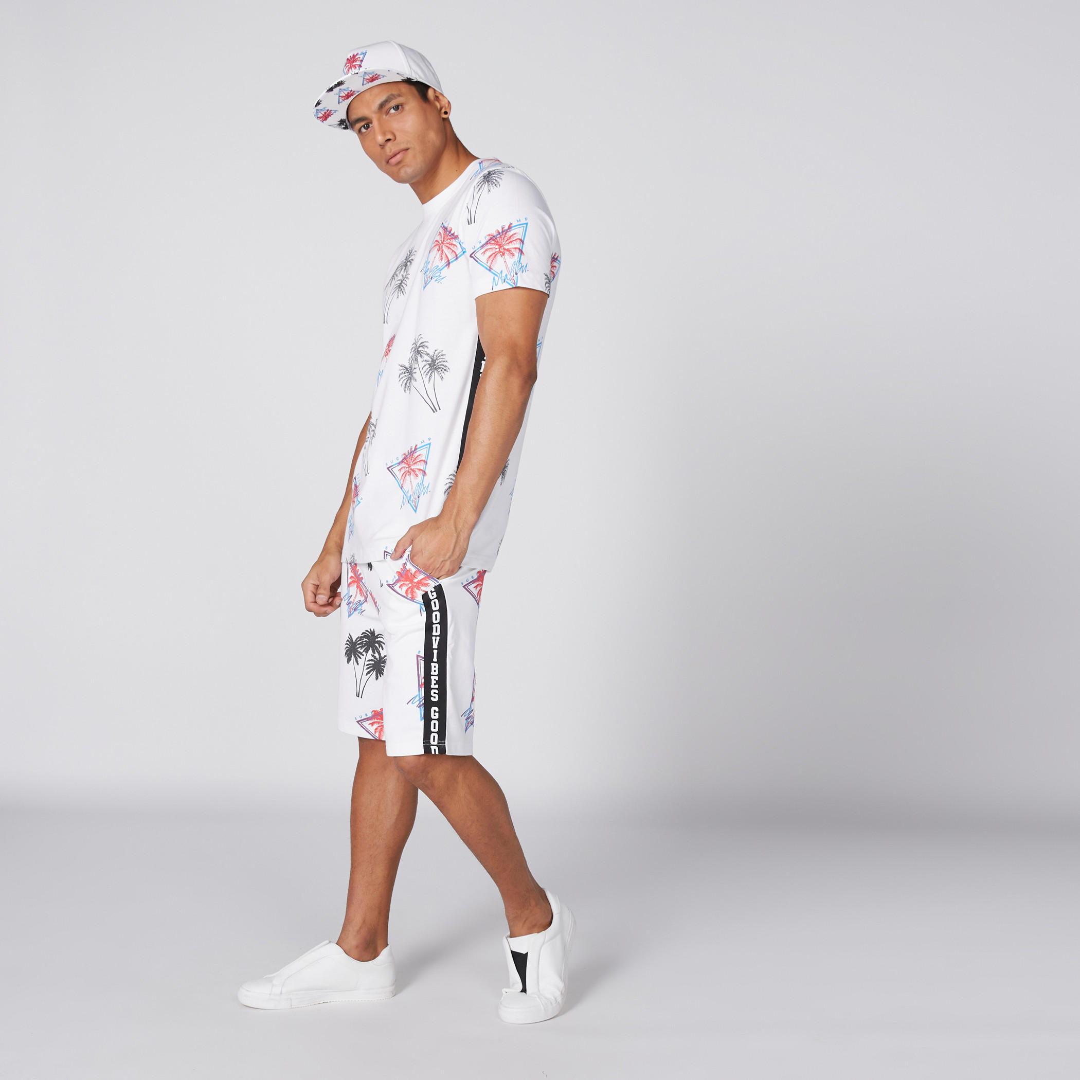 شورت بطبعات بخصر مطّاطي-men-clothing-bottoms-shorts-image-1