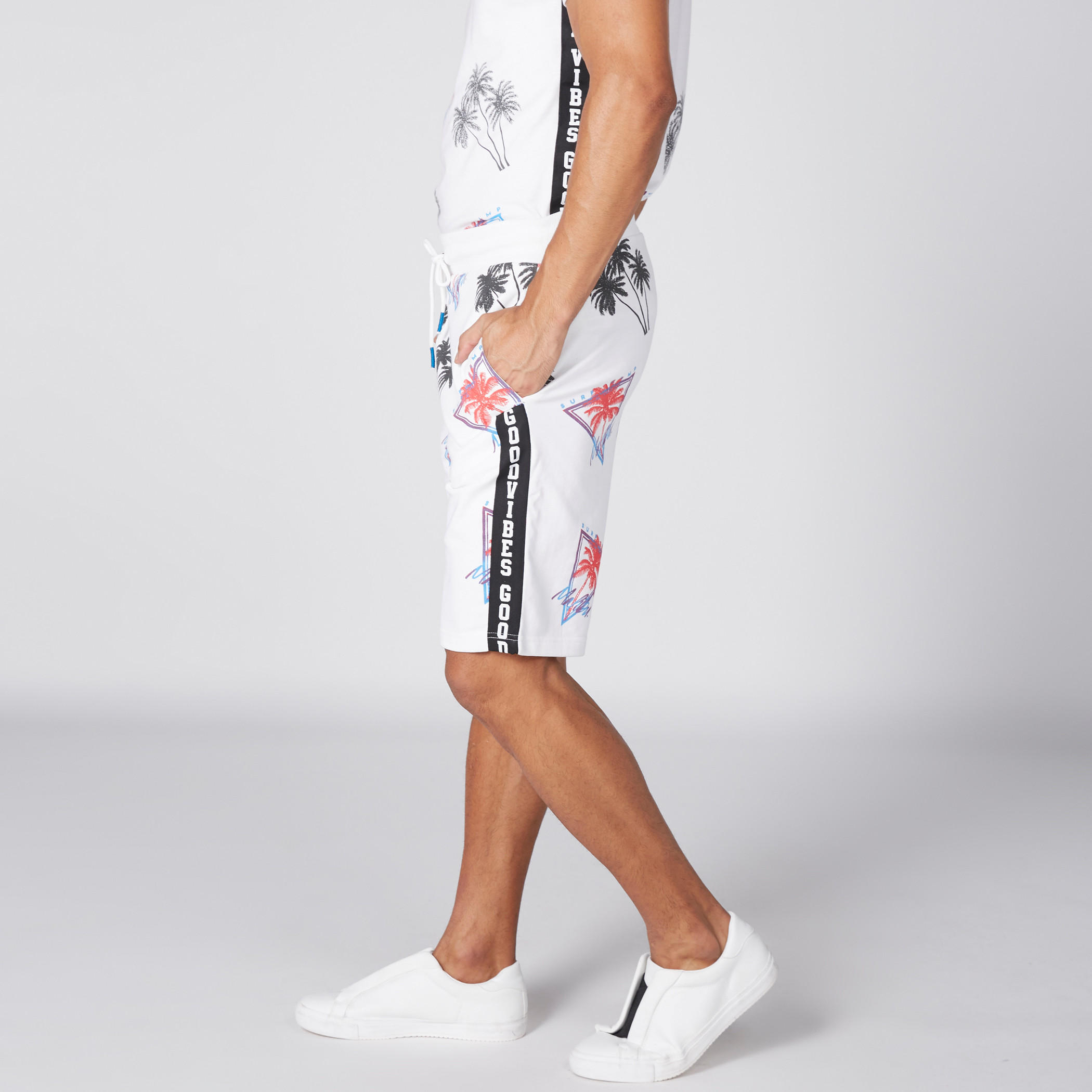 شورت بطبعات بخصر مطّاطي-men-clothing-bottoms-shorts-image-3