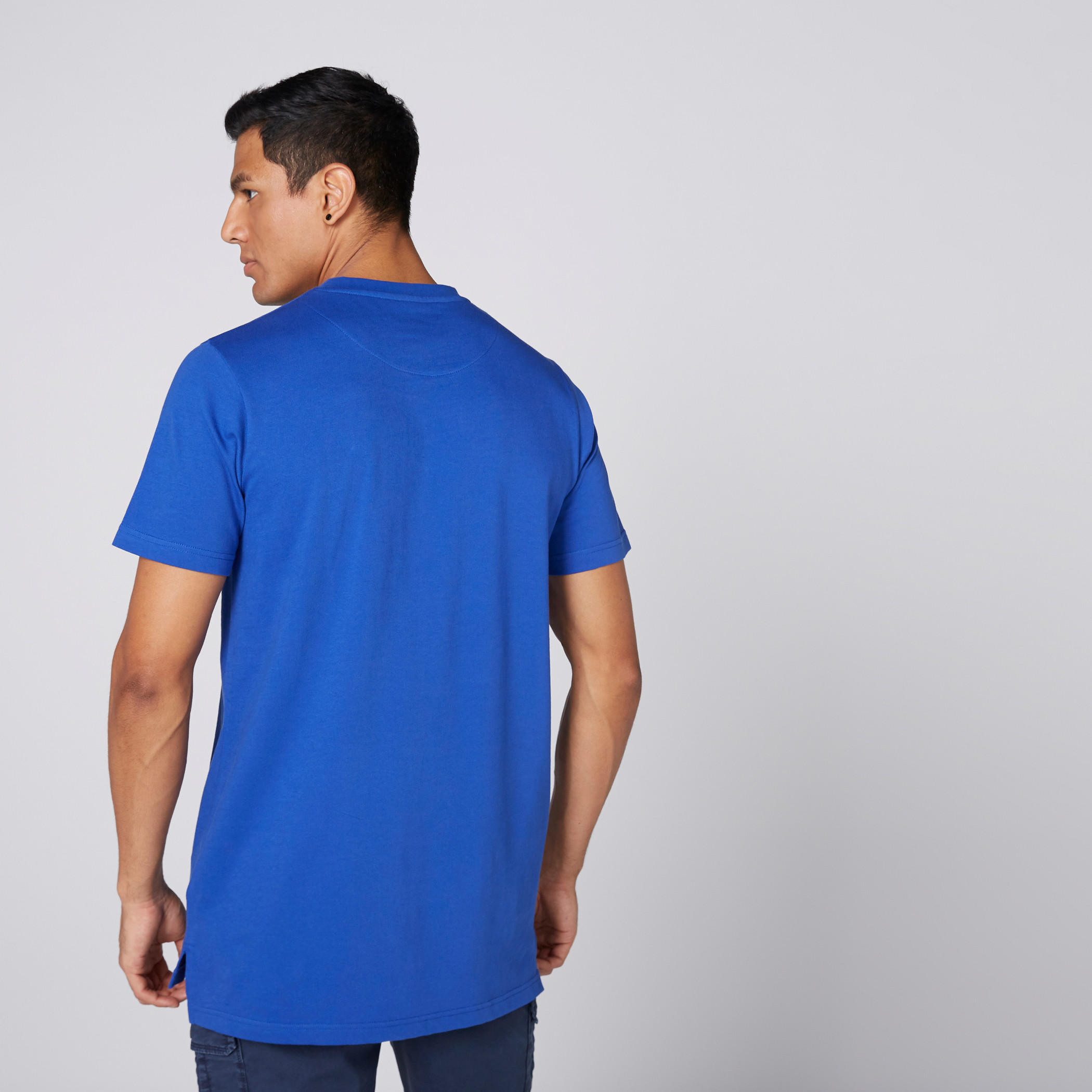تيشيرت بطبعات وياقة مستديرة وأكمام قصيرة-men-clothing-tshirtsandpolos-tshirts-image-5