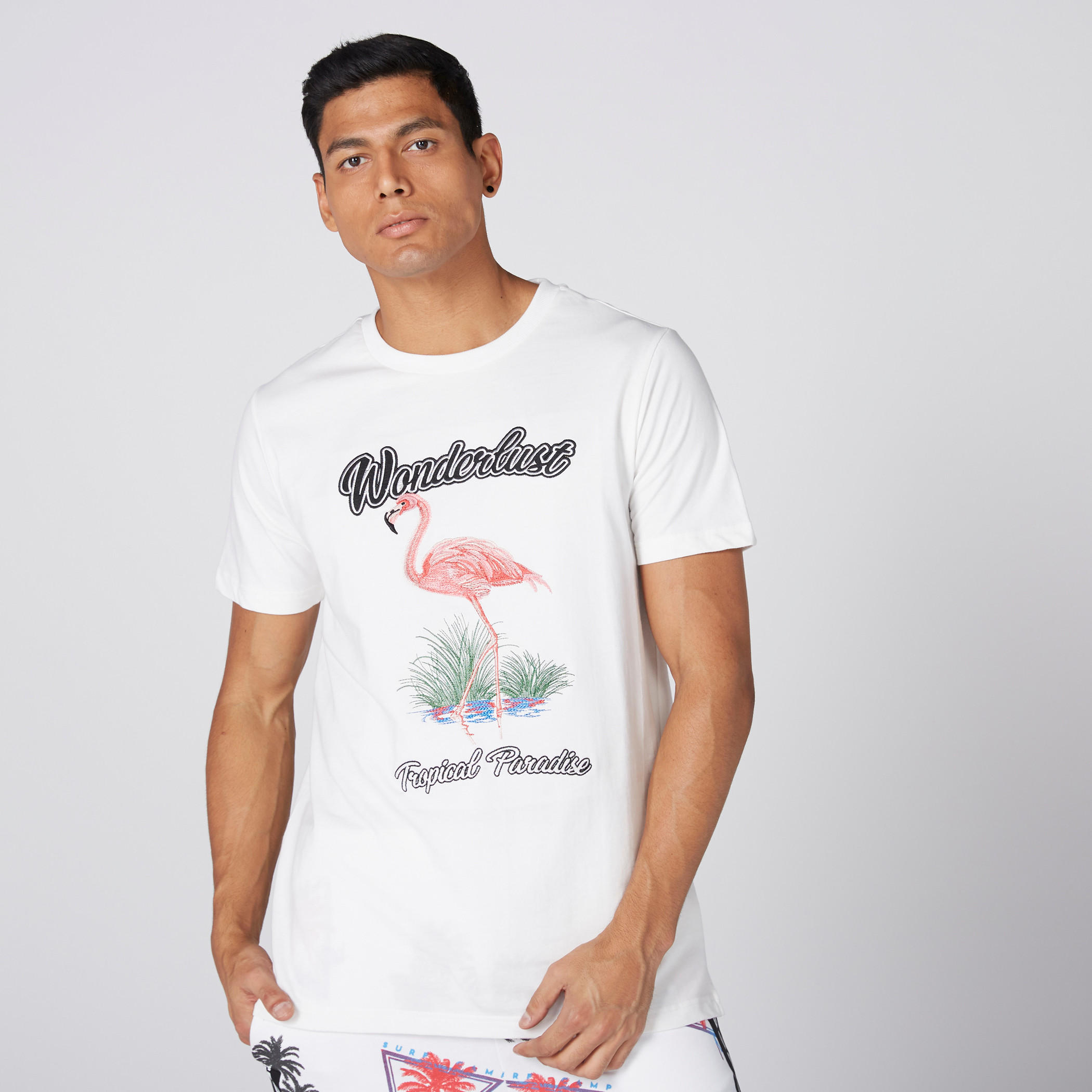 تيشيرت بياقة مستديرة وأكمام قصيرة وطبعات-men-clothing-tshirtsandpolos-tshirts-image-1