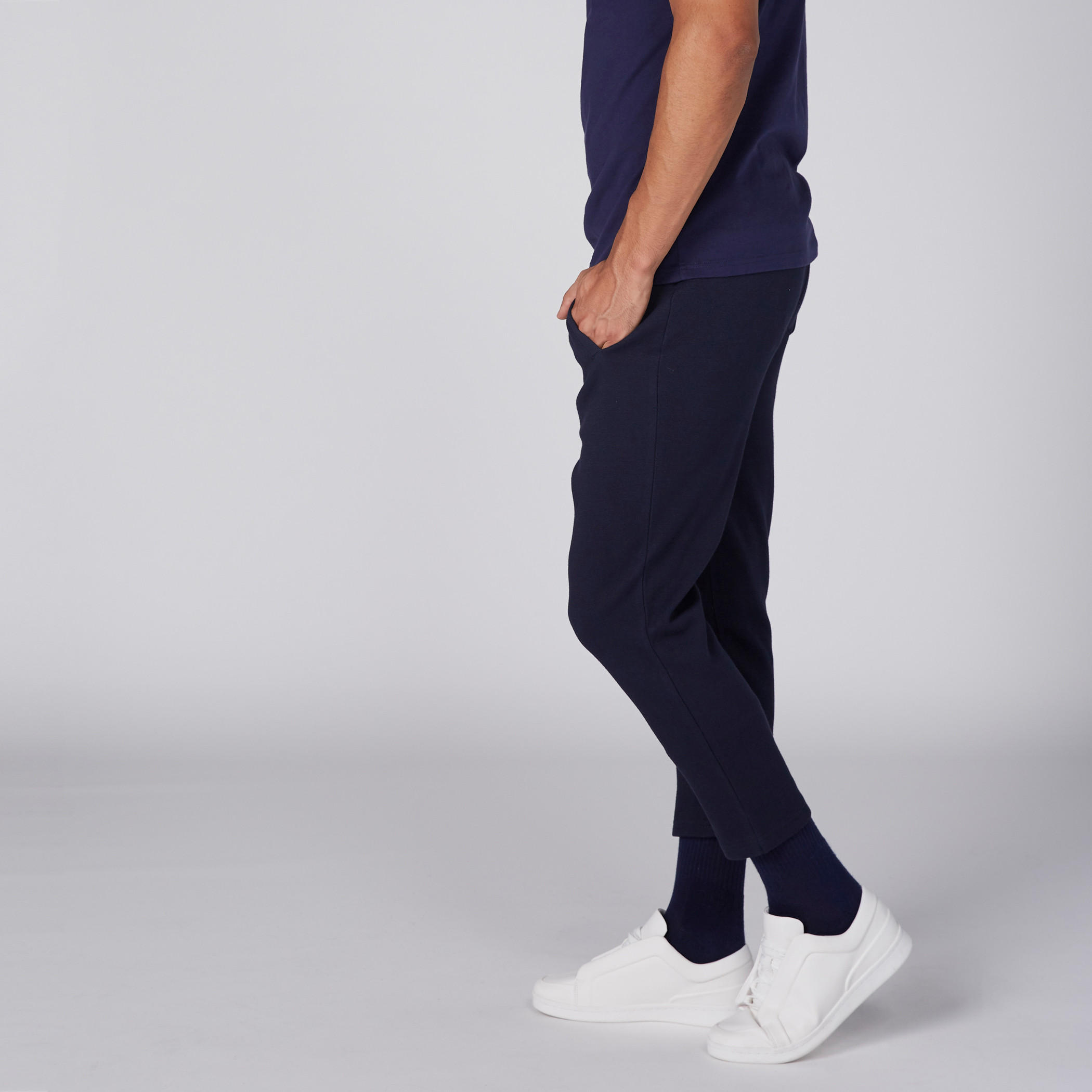 بنطال طويل بخصر مطاطي وجيوب-men-clothing-bottoms-trousersandchinos-trousers-image-4