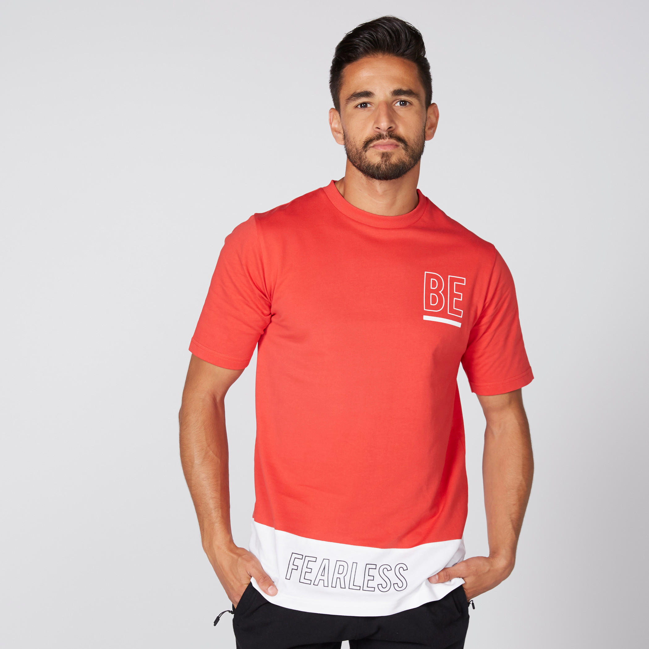 تيشيرت مقلّم بياقة ضيّقة وأكمام قصيرة-men-clothing-tshirtsandpolos-tshirts-image-1