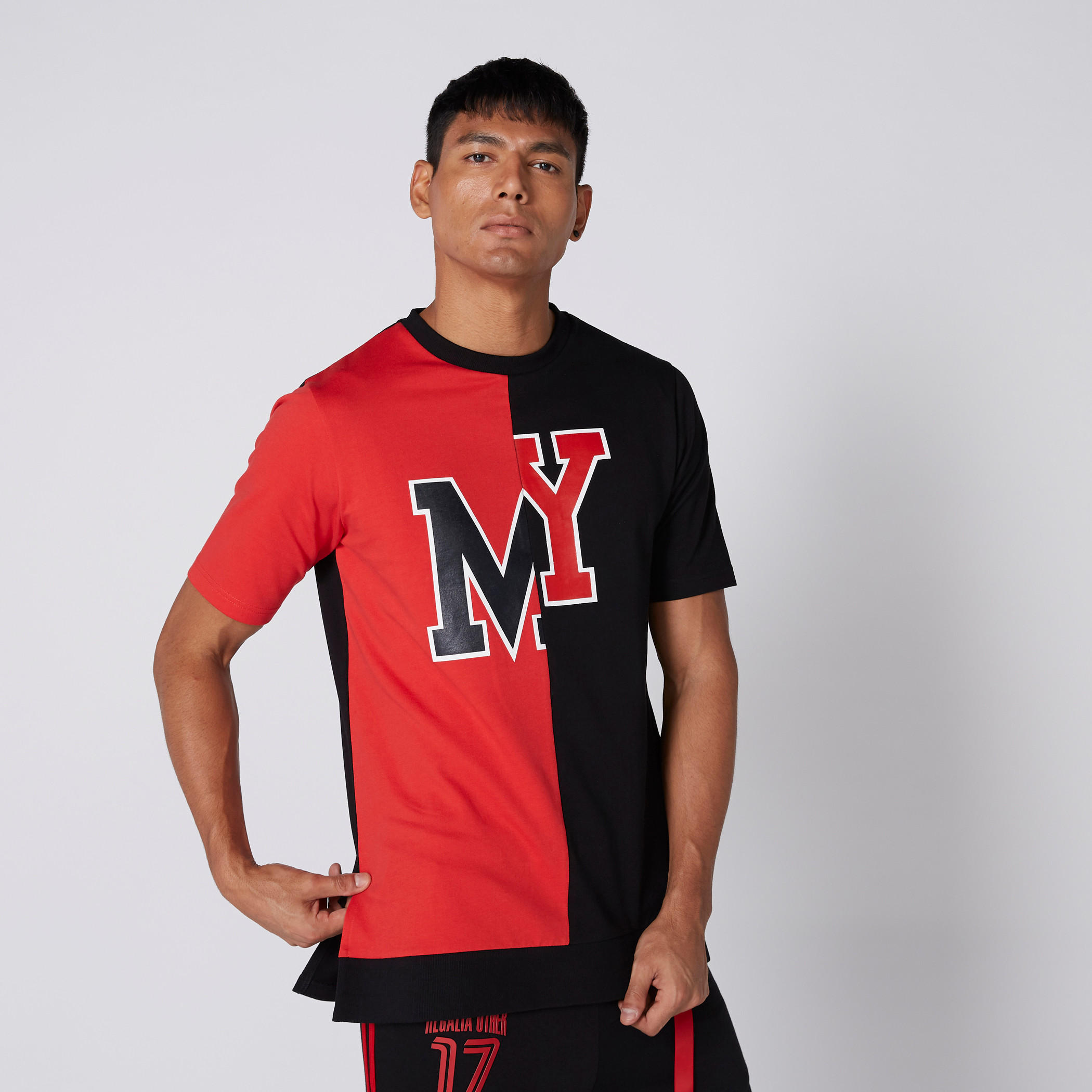 تيشيرت طويل بأكمام قصيرة وطبعات-men-clothing-tshirtsandpolos-tshirts-image-1