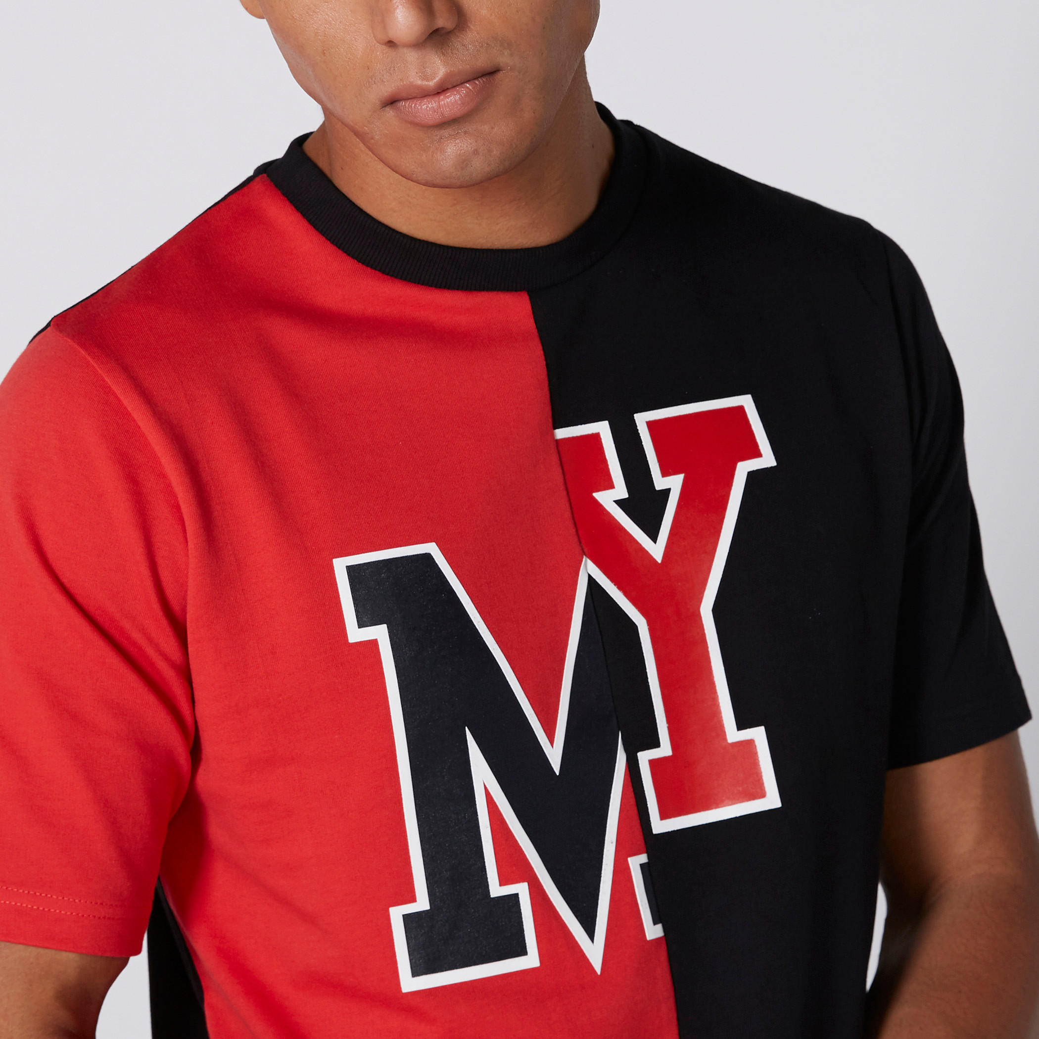 تيشيرت طويل بأكمام قصيرة وطبعات-men-clothing-tshirtsandpolos-tshirts-image-4