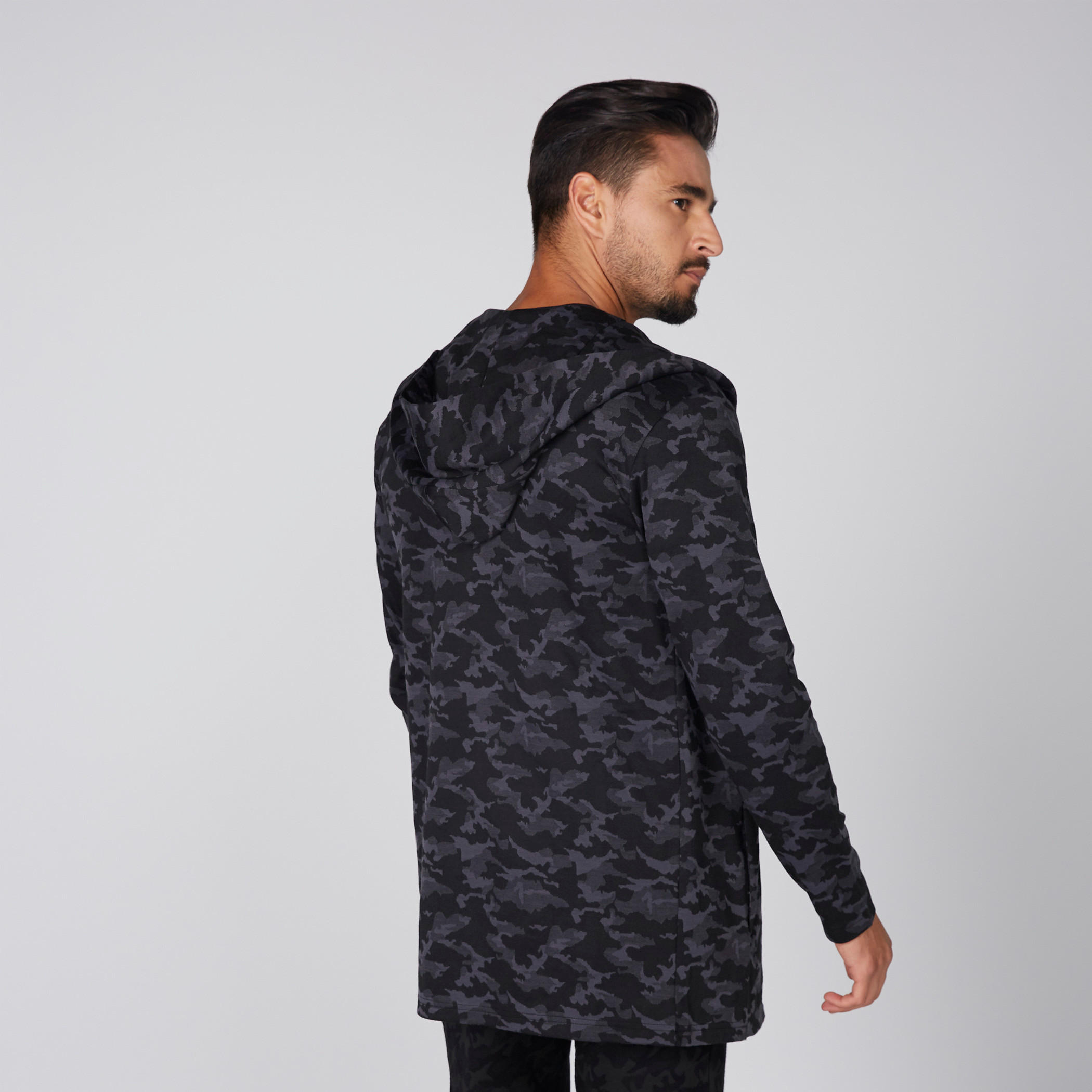 كارديجن بأكمام طويلة وطبعات مموّهة-men-clothing-sweatersandpullovers-image-3
