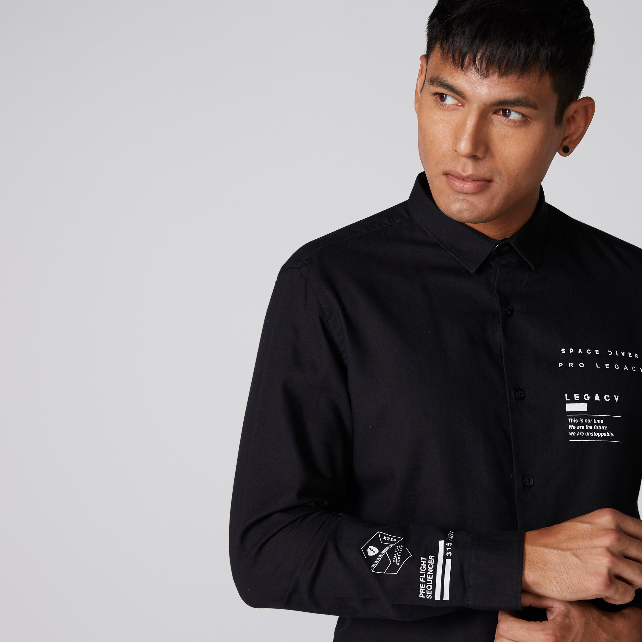 قميص بأكمام طويلة وطبعات-men-clothing-shirts-image-1