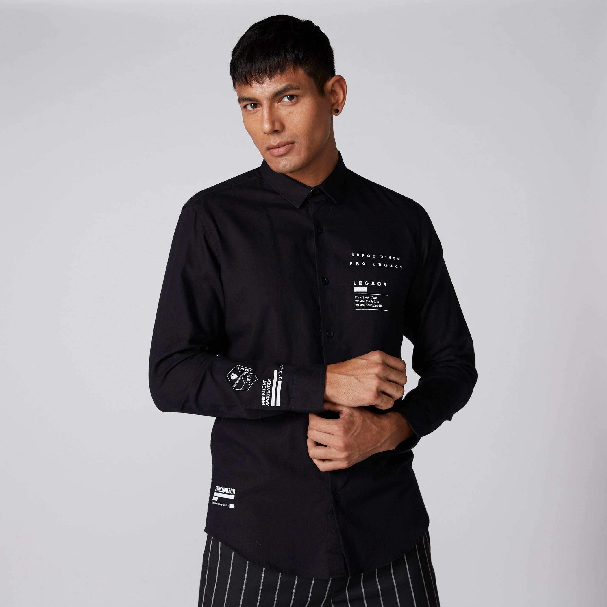قميص بأكمام طويلة وطبعات-men-clothing-shirts-image-4