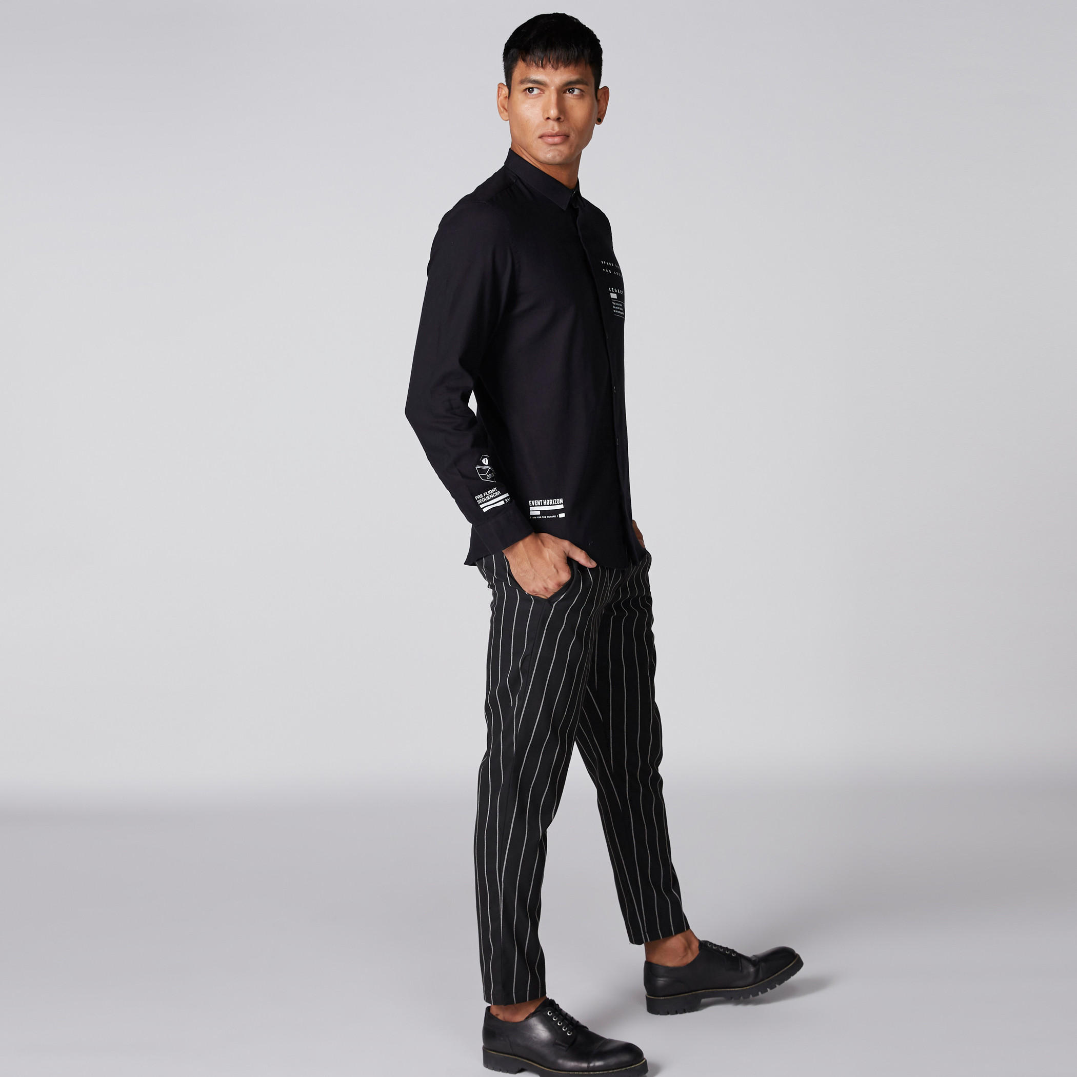 قميص بأكمام طويلة وطبعات-men-clothing-shirts-image-5