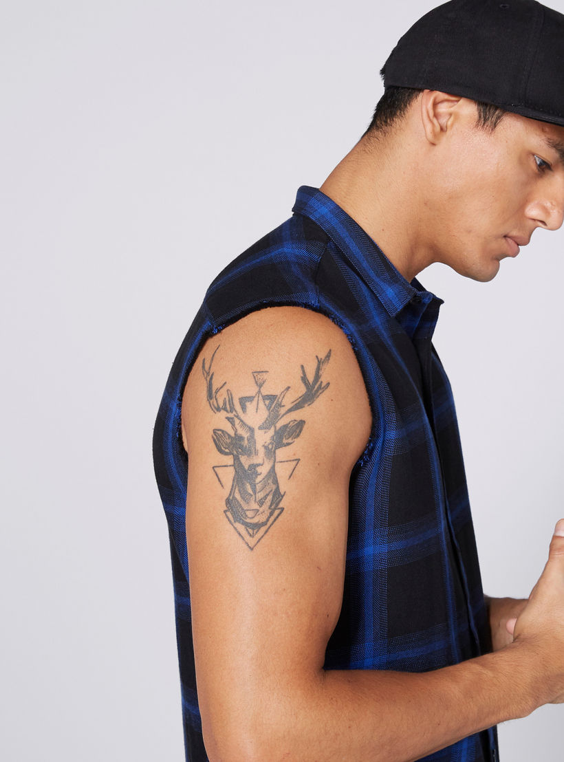 قميص كاروهات دون أكمام بأزرار-men-clothing-shirts-image-2