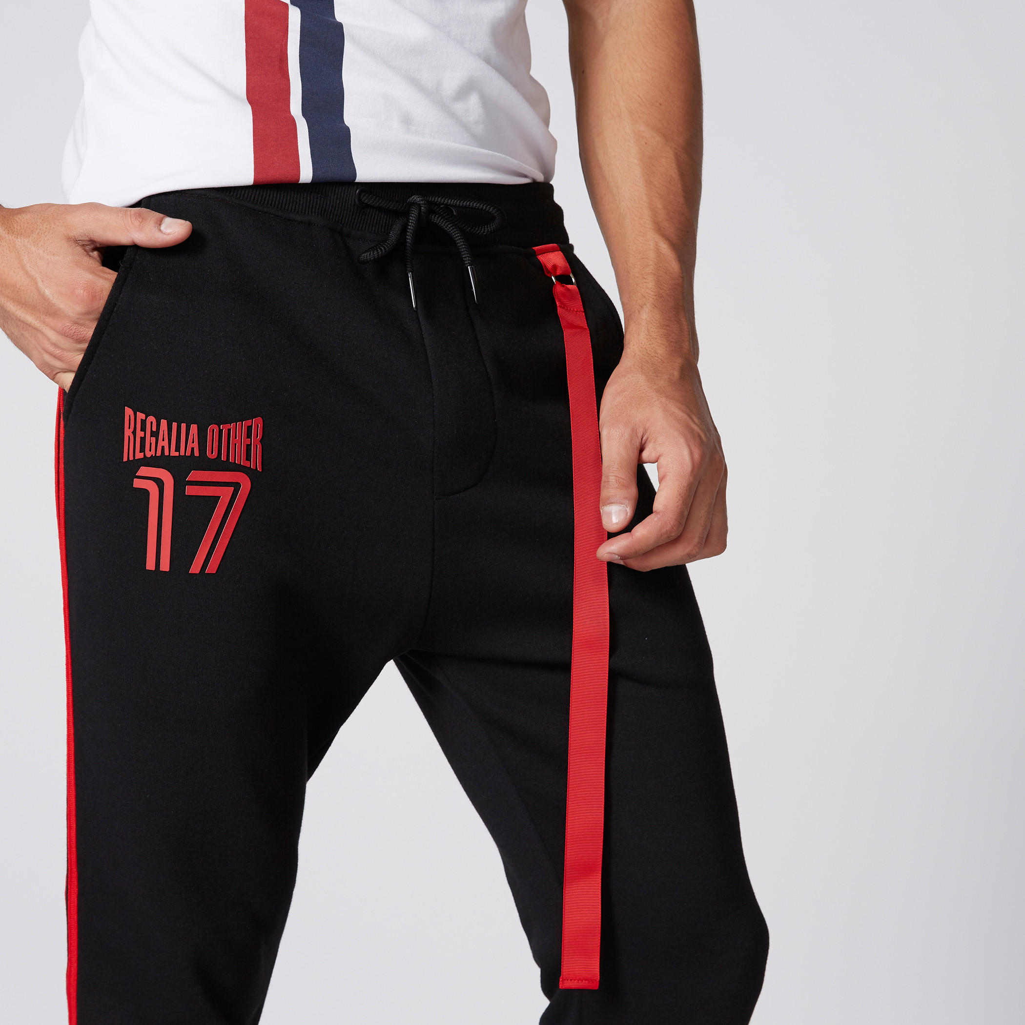 بنطال رياضي طويل بجيوب وطبعات-men-clothing-bottoms-joggers-image-5