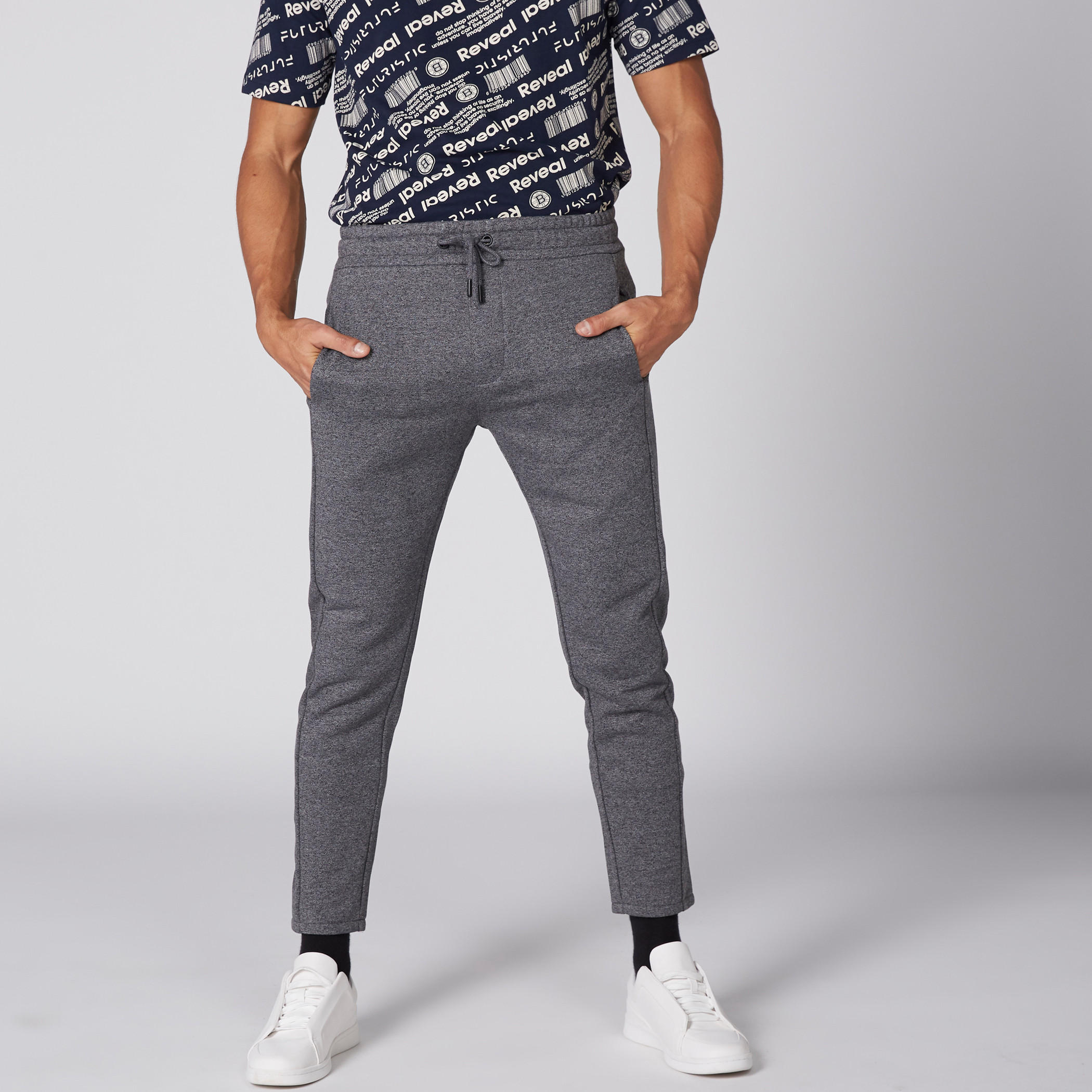 بنطال رياضي طويل بخصر مطاطي ورباط-men-clothing-bottoms-trousersandchinos-trousers-image-1
