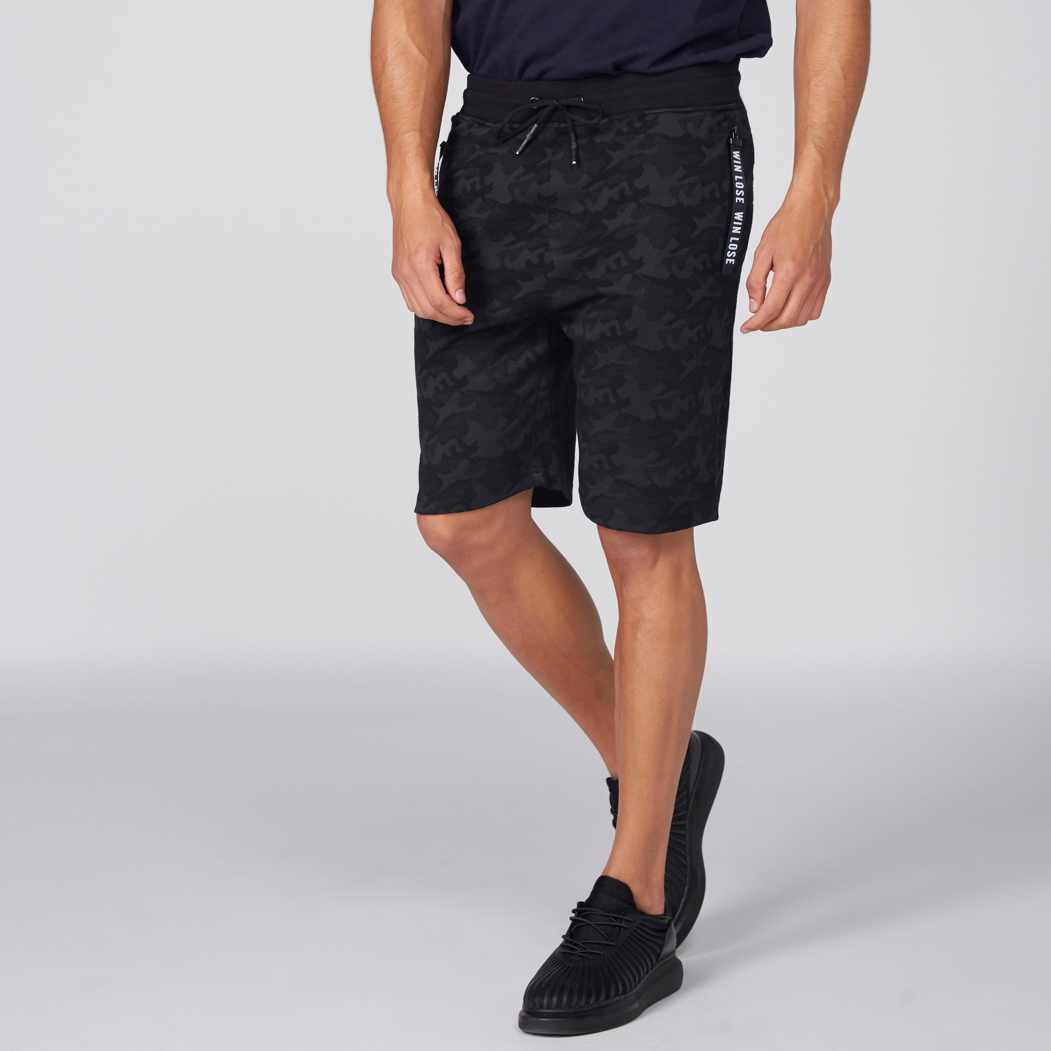 Shorts with Drawstrings and Elasticised Waistband-men-clothing-bottoms-shorts-image-1