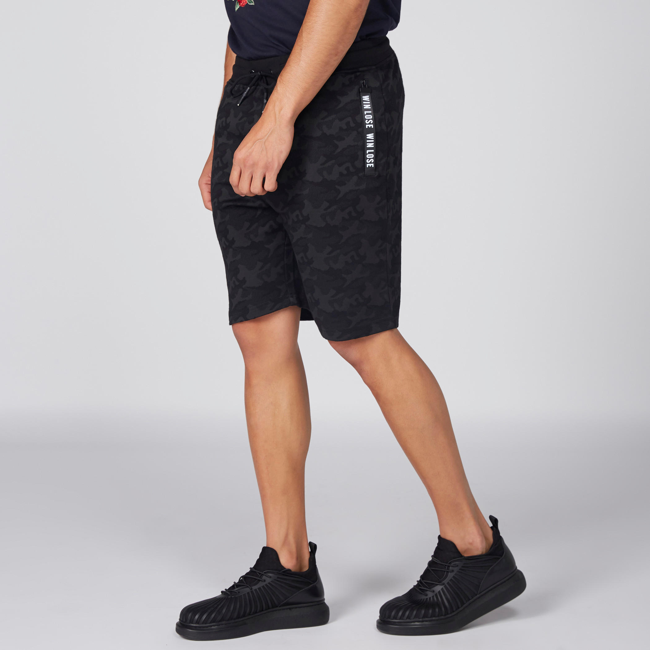 Shorts with Drawstrings and Elasticised Waistband-men-clothing-bottoms-shorts-image-4