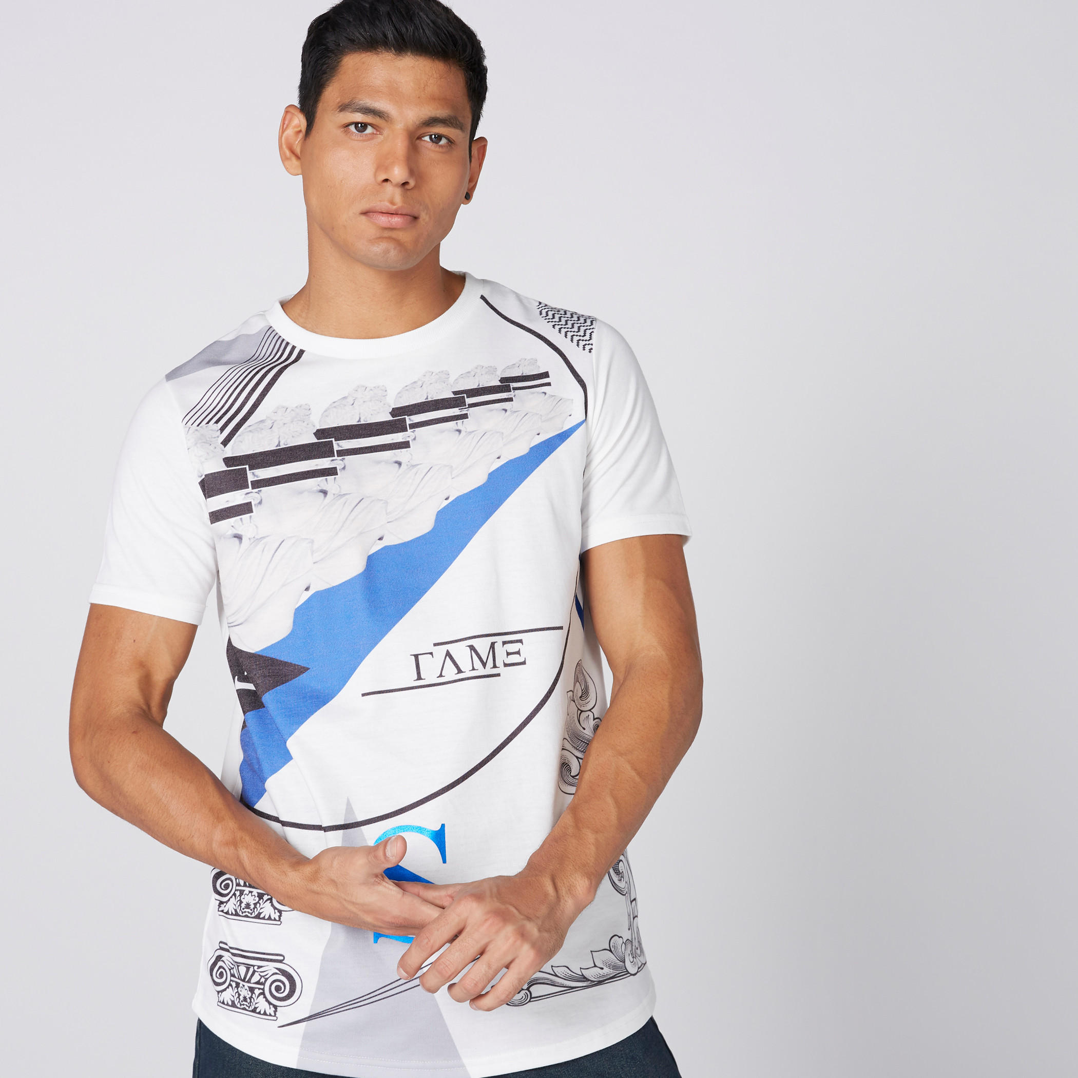 تيشيرت بطبعات وياقة مستديرة وأكمام قصيرة-men-clothing-tshirtsandpolos-tshirts-image-1