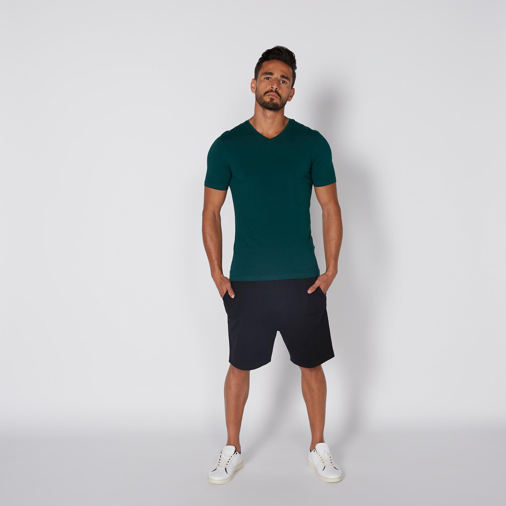 تيشيرت بياقة V وأكمام قصيرة-men-clothing-tshirtsandpolos-tshirts-image-2