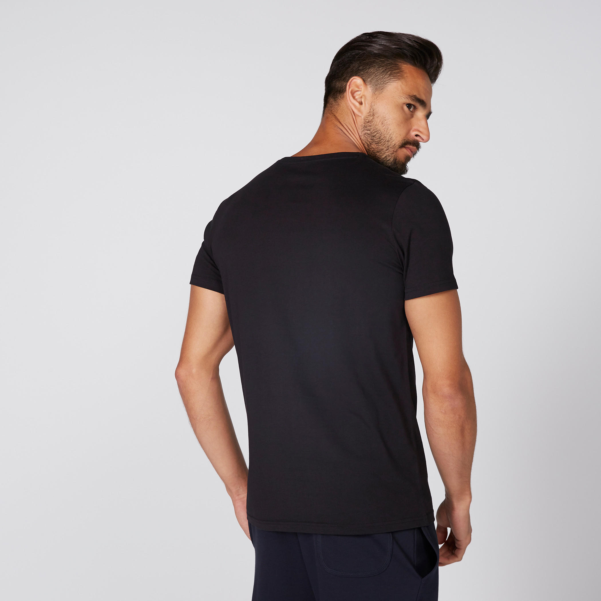 تيشيرت بياقة مستديرة وأكمام قصيرة وطبعات-men-clothing-tshirtsandpolos-tshirts-image-2