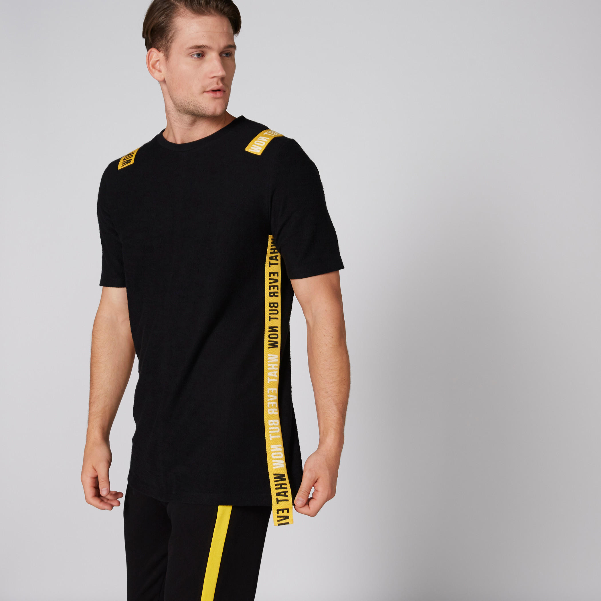 تيشيرت بياقة مستديرة وأكمام قصيرة-men-clothing-tshirtsandpolos-tshirts-image-1