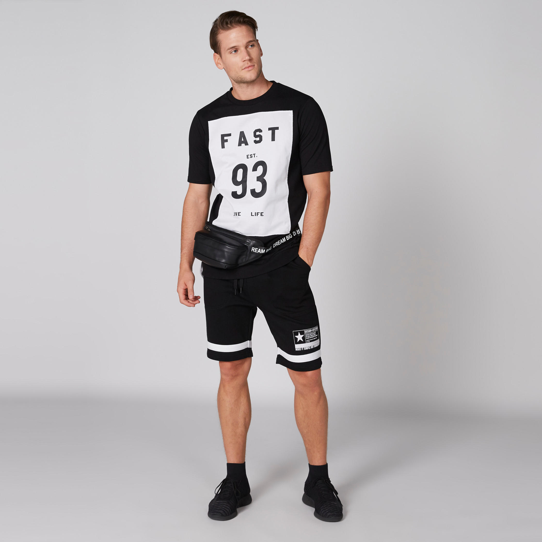 شورت برباط وجيوب وطبعات-men-clothing-bottoms-shorts-image-1