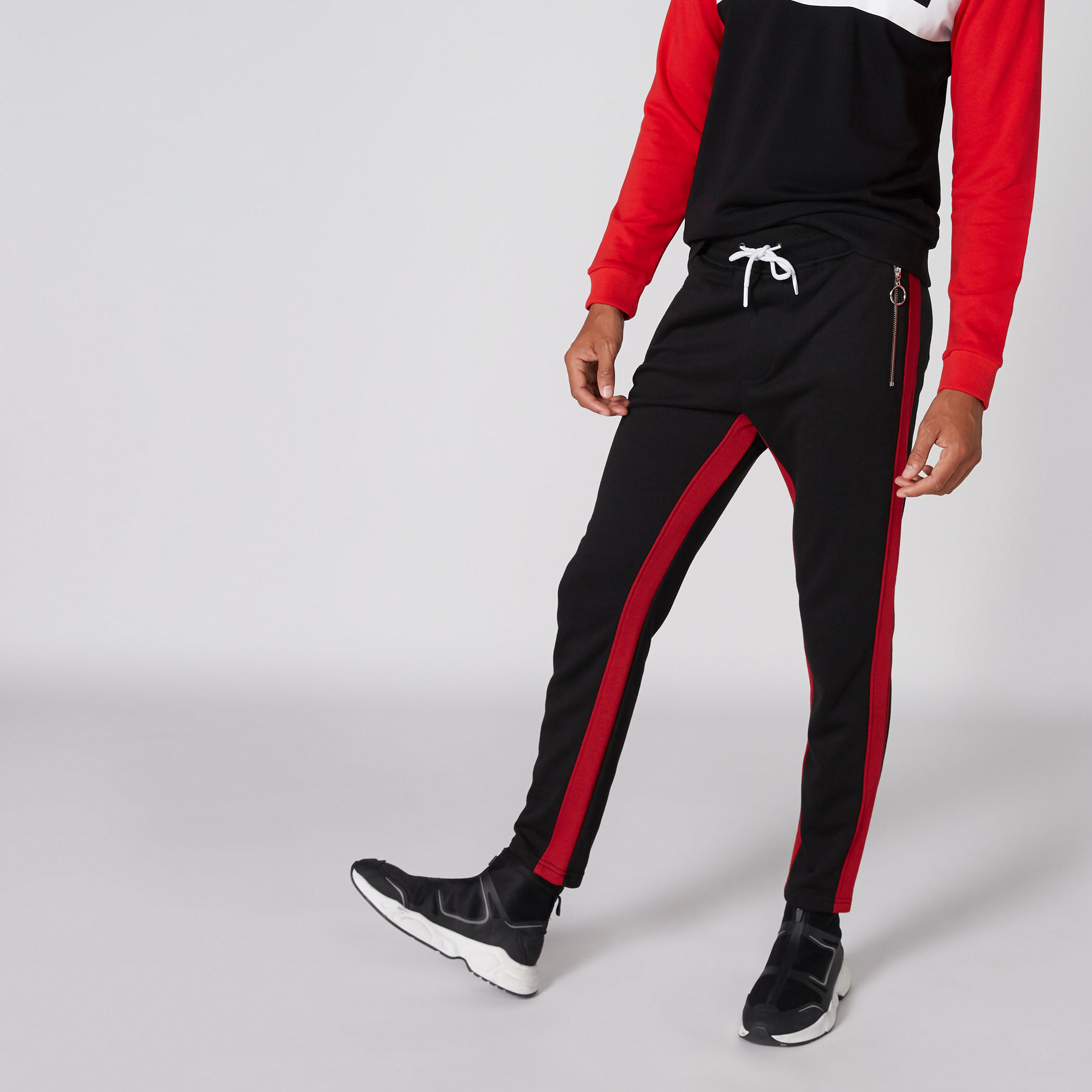 بنطال طويل بخصر مطاطي وجيوب-men-clothing-bottoms-trousersandchinos-trousers-image-1