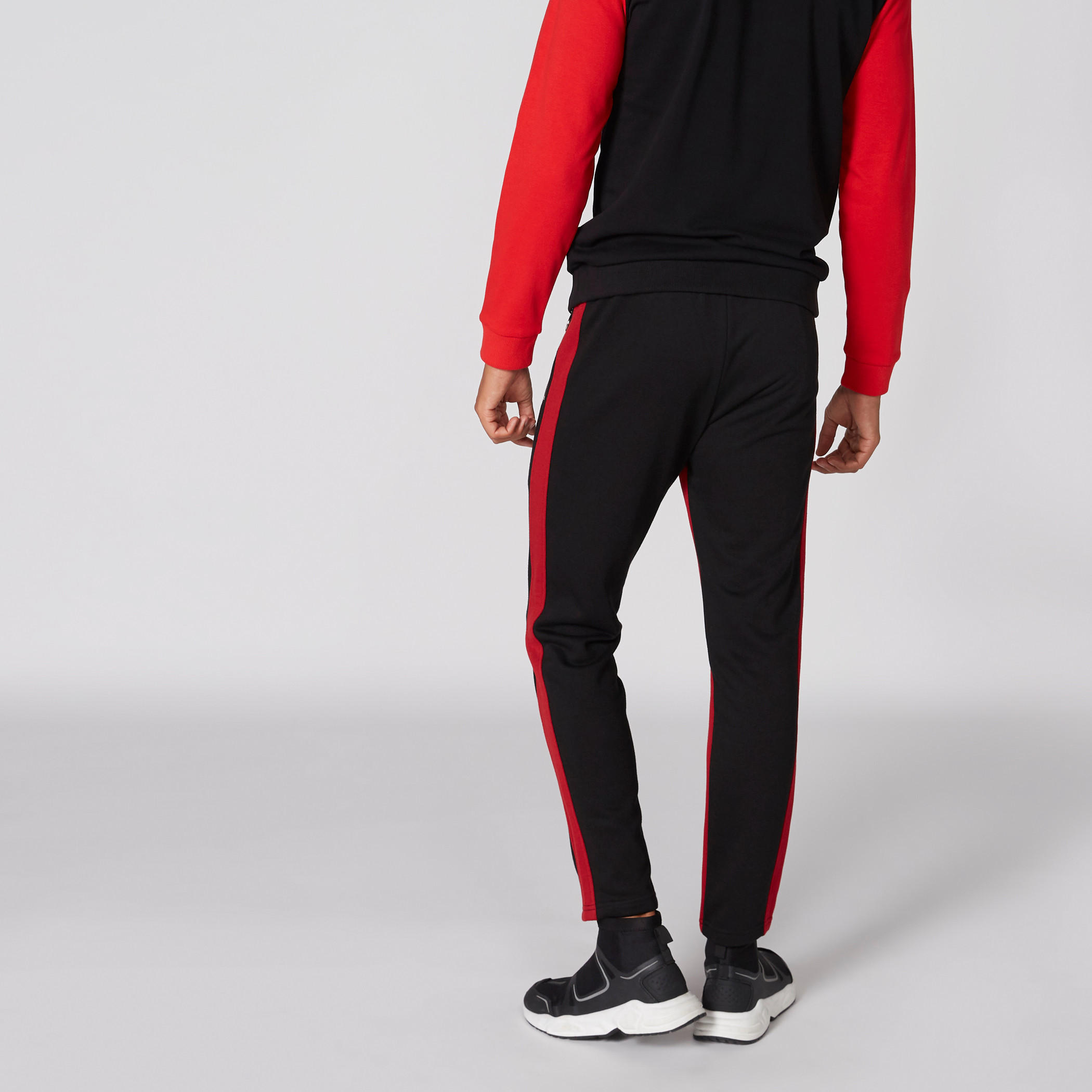 بنطال طويل بخصر مطاطي وجيوب-men-clothing-bottoms-trousersandchinos-trousers-image-2