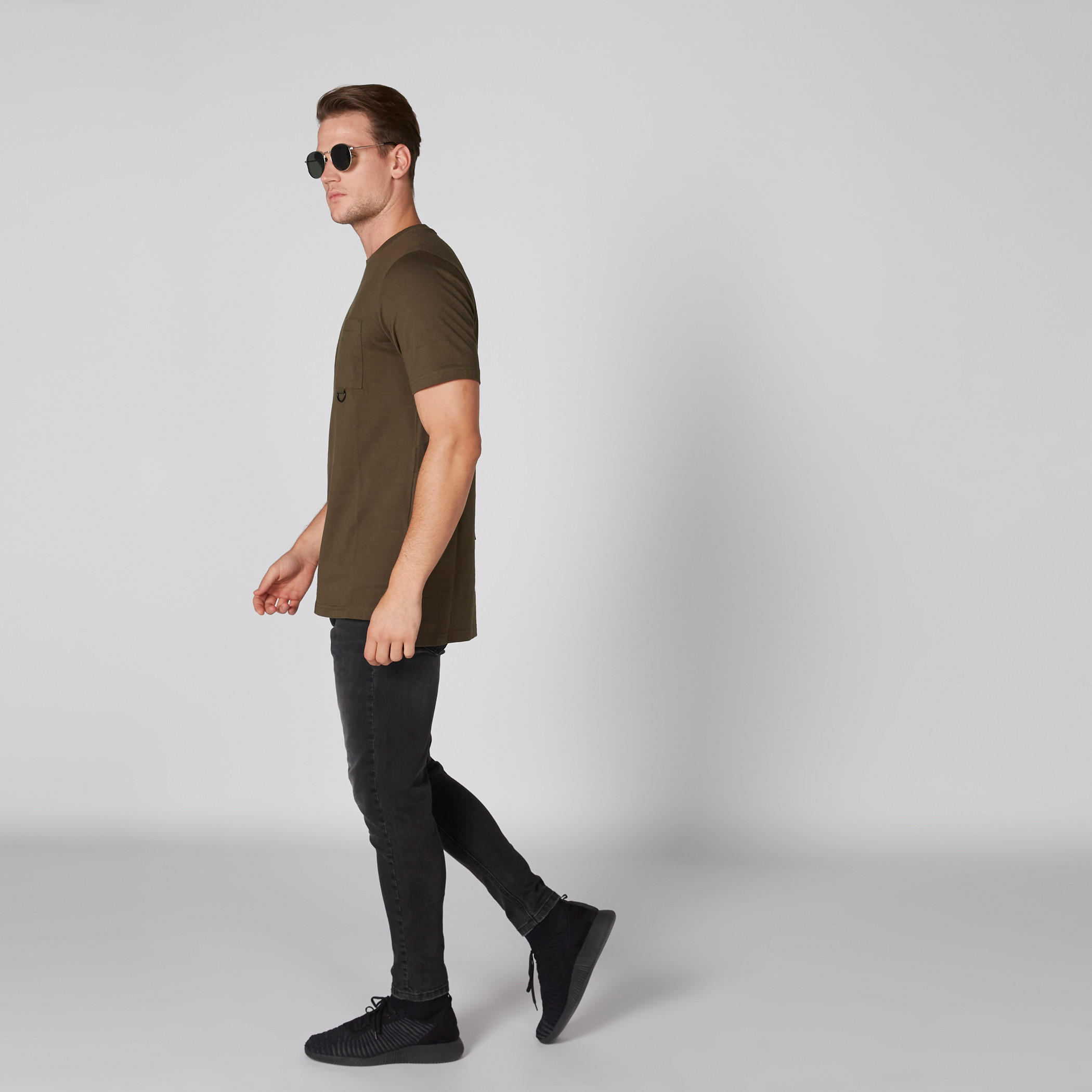 تيشيرت بياقة مستديرة وأكمام قصيرة-men-clothing-tshirtsandpolos-tshirts-image-3