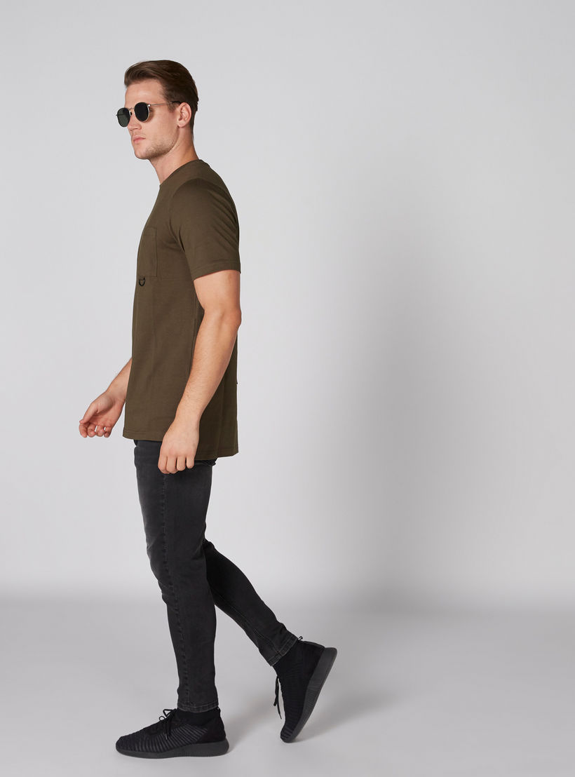 تيشيرت بياقة مستديرة وأكمام قصيرة-men-clothing-tshirtsandpolos-tshirts-image-3