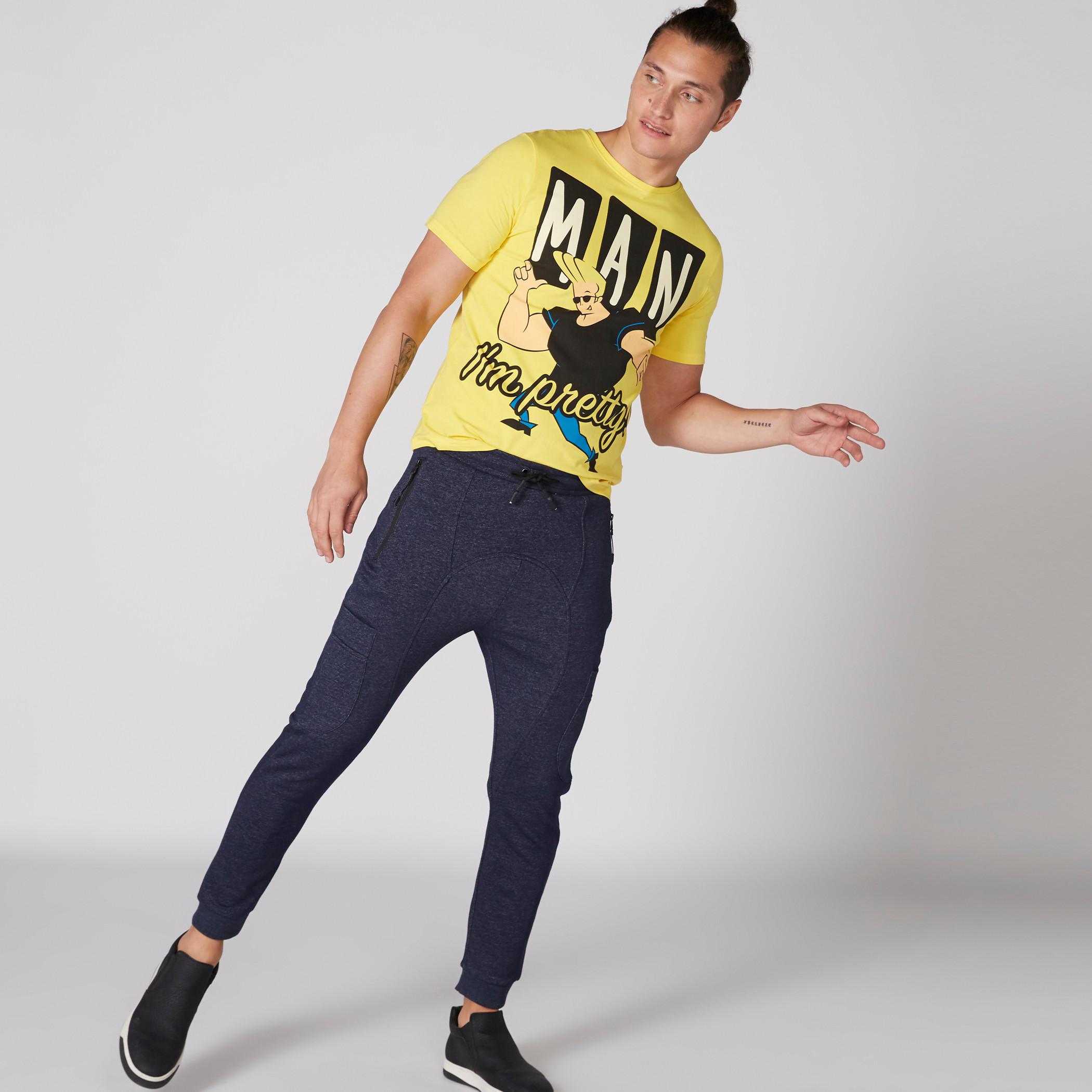 بنطال رياضي طويل بخصر مطّاطي ورباط-men-clothing-bottoms-joggers-image-3