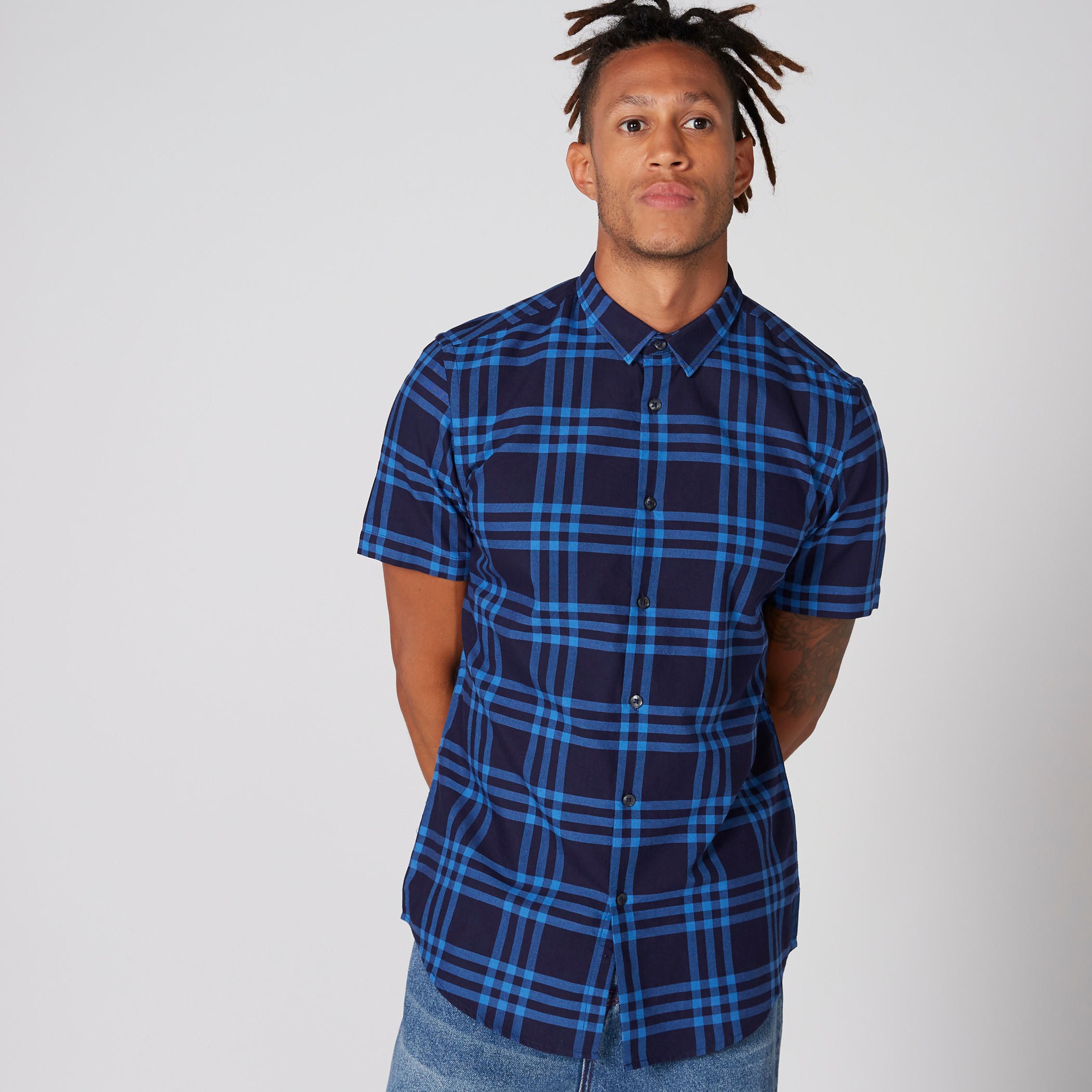 قميص كاروهات بأكمام قصيرة وأزرار-men-clothing-shirts-image-3