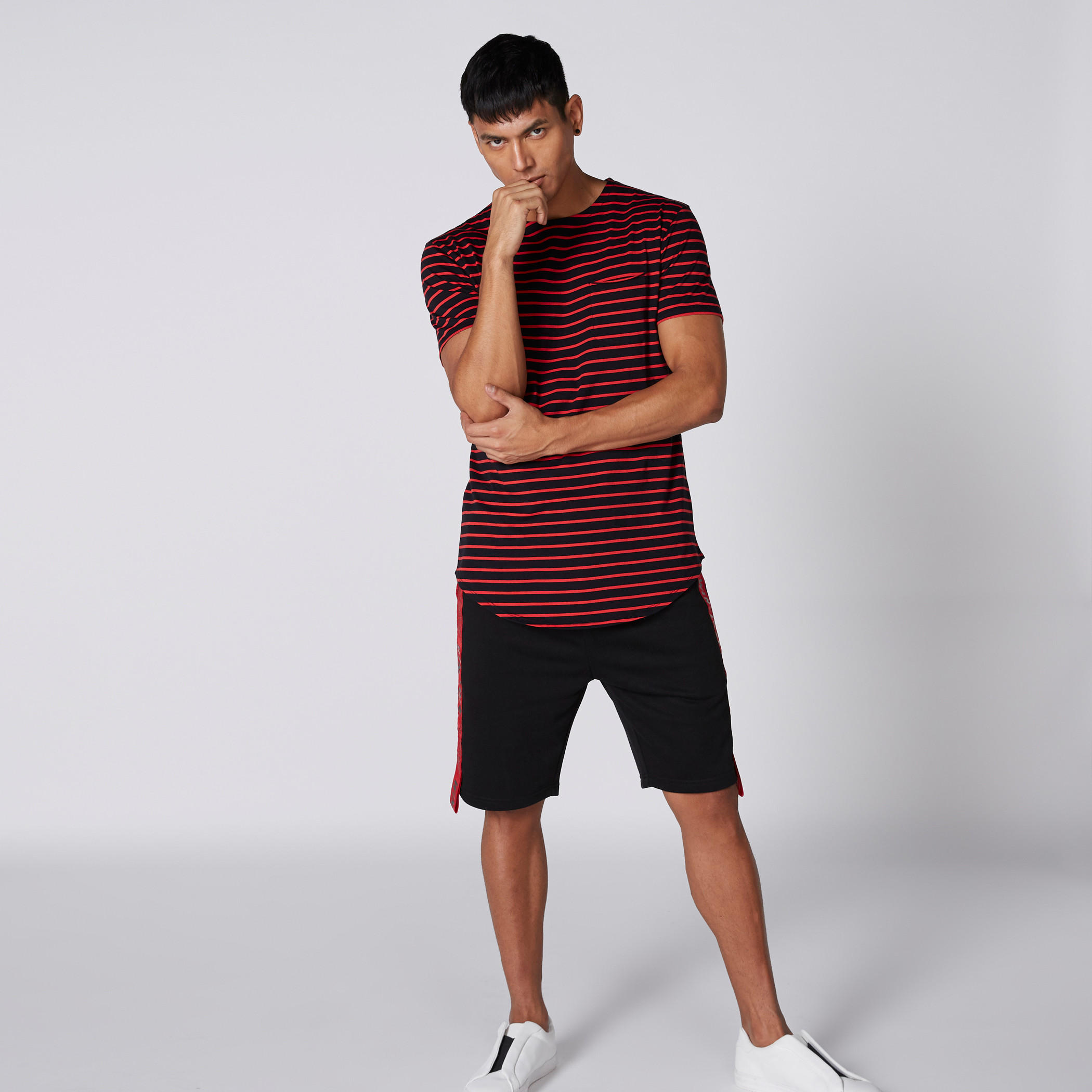 تيشيرت مقلّم بياقة مستديرة وأكمام قصيرة-men-clothing-tshirtsandpolos-tshirts-image-5