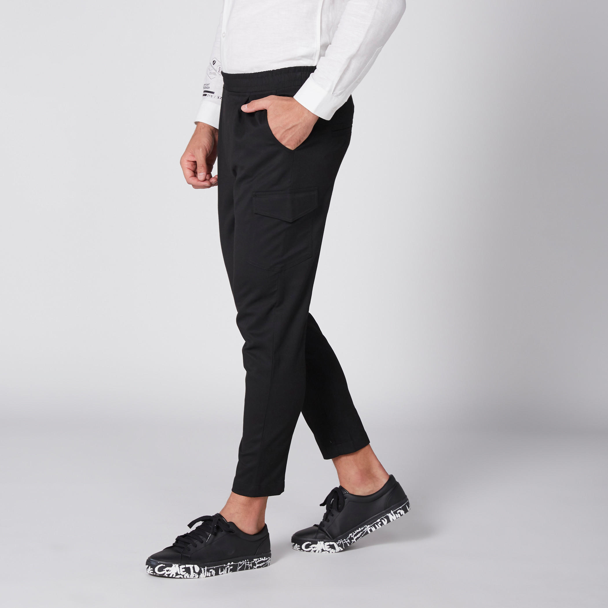 بنطال طويل بجيوب-men-clothing-bottoms-trousersandchinos-trousers-image-4