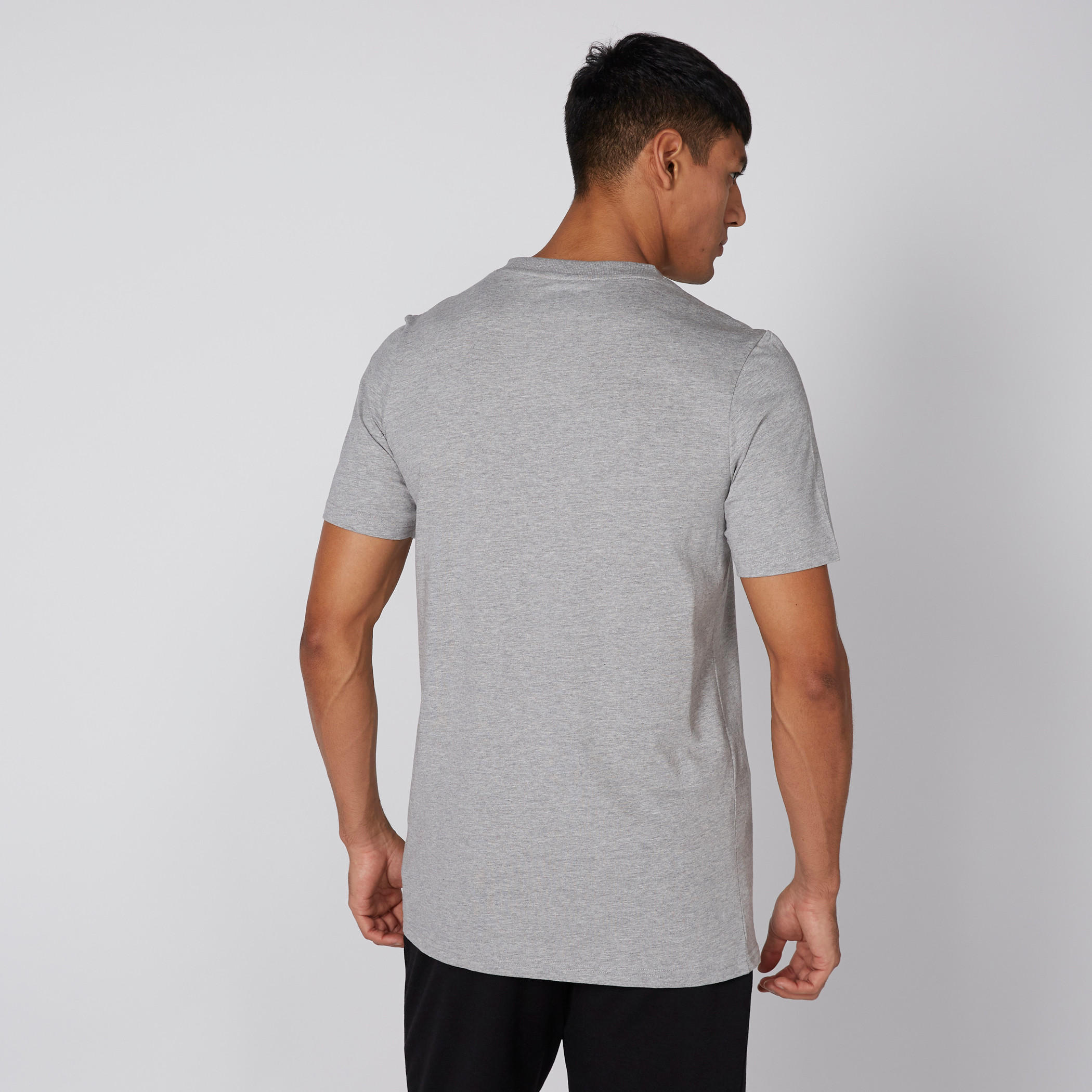 تيشيرت بياقة مستديرة وأكمام قصيرة وطبعات-men-clothing-tshirtsandpolos-tshirts-image-2