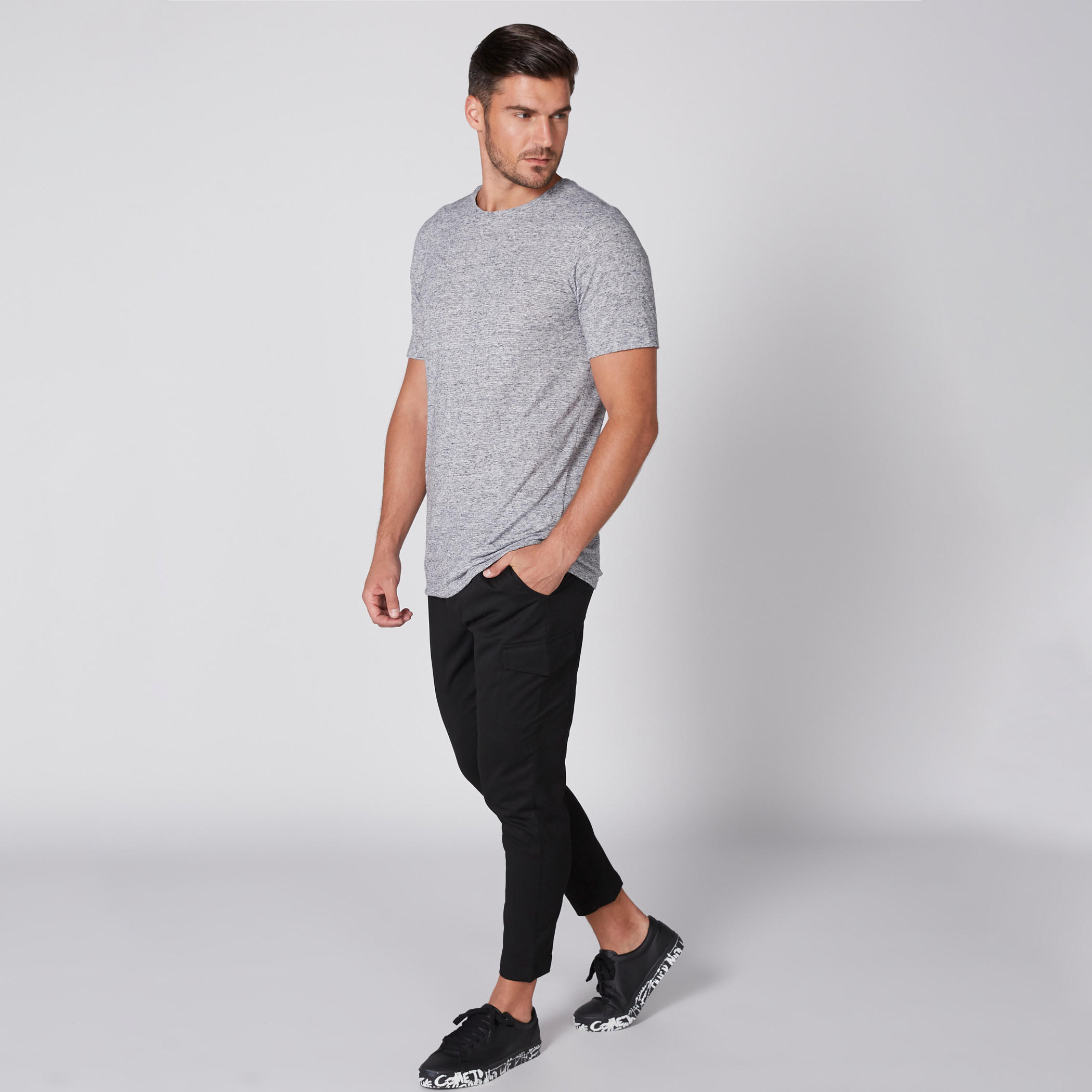 تيشيرت طويل بياقة مستديرة وأكمام قصيرة-men-clothing-tshirtsandpolos-tshirts-image-3