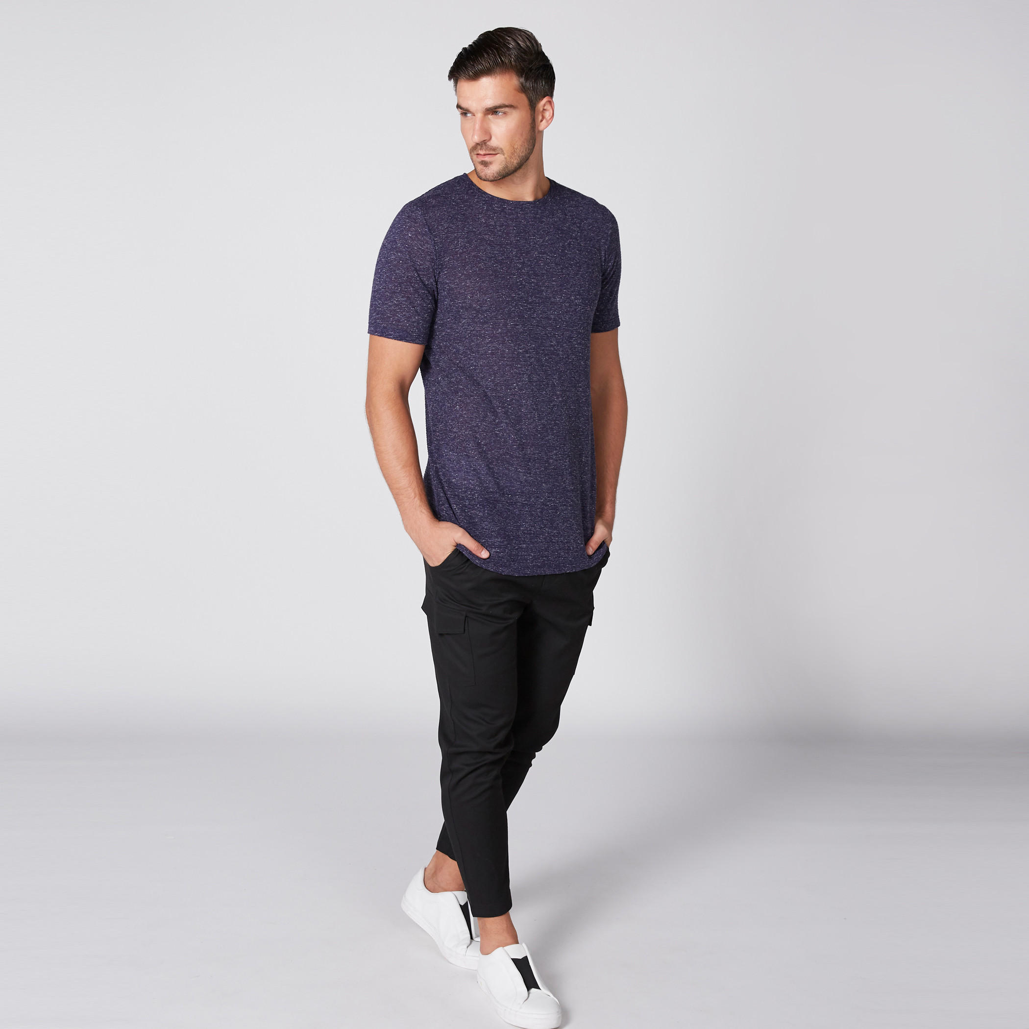 تيشيرت طويل بياقة مستديرة وأكمام قصيرة-men-clothing-tshirtsandpolos-tshirts-image-3