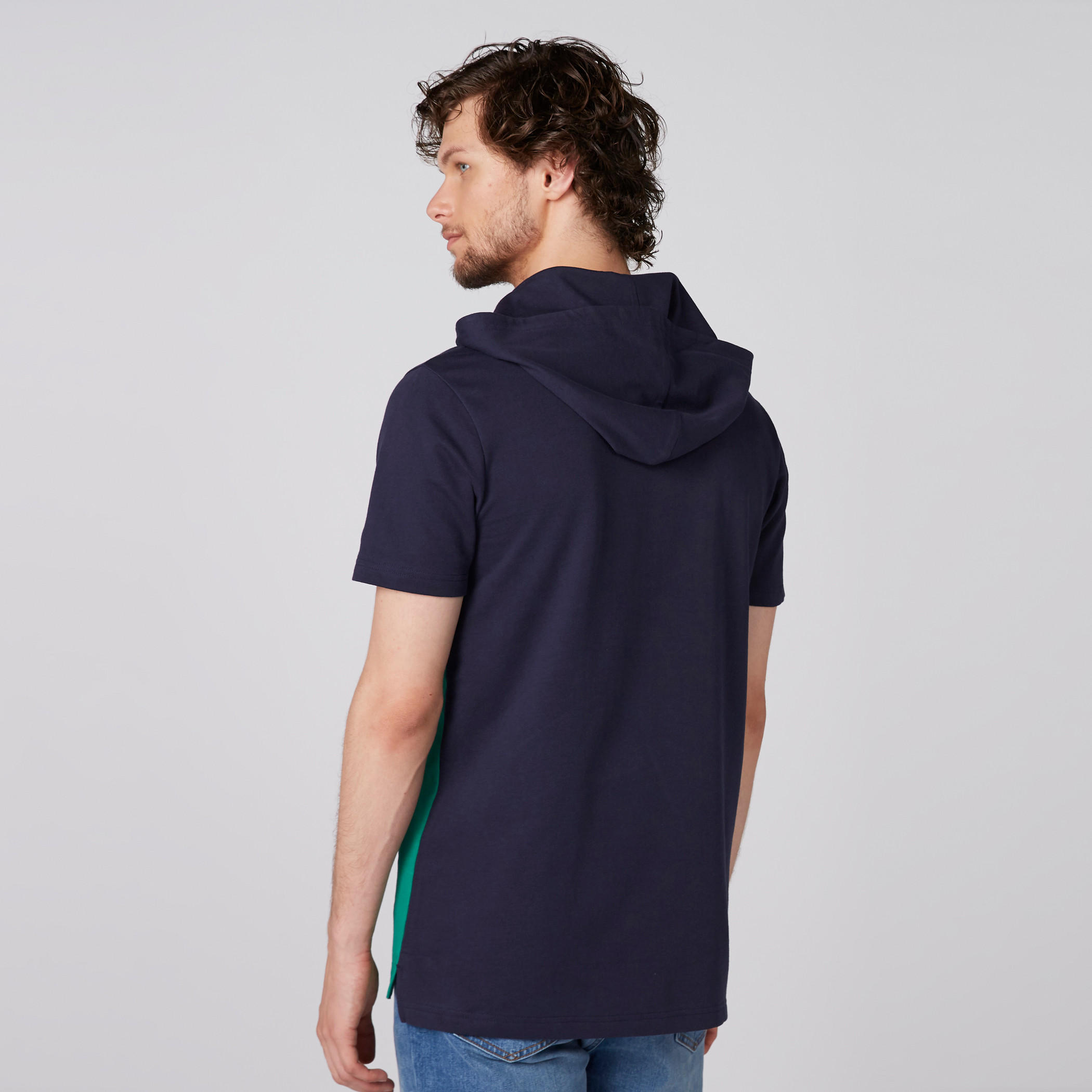 تيشيرت بأكمام قصيرة وطبعات مع قبعة-men-clothing-tshirtsandpolos-tshirts-image-3