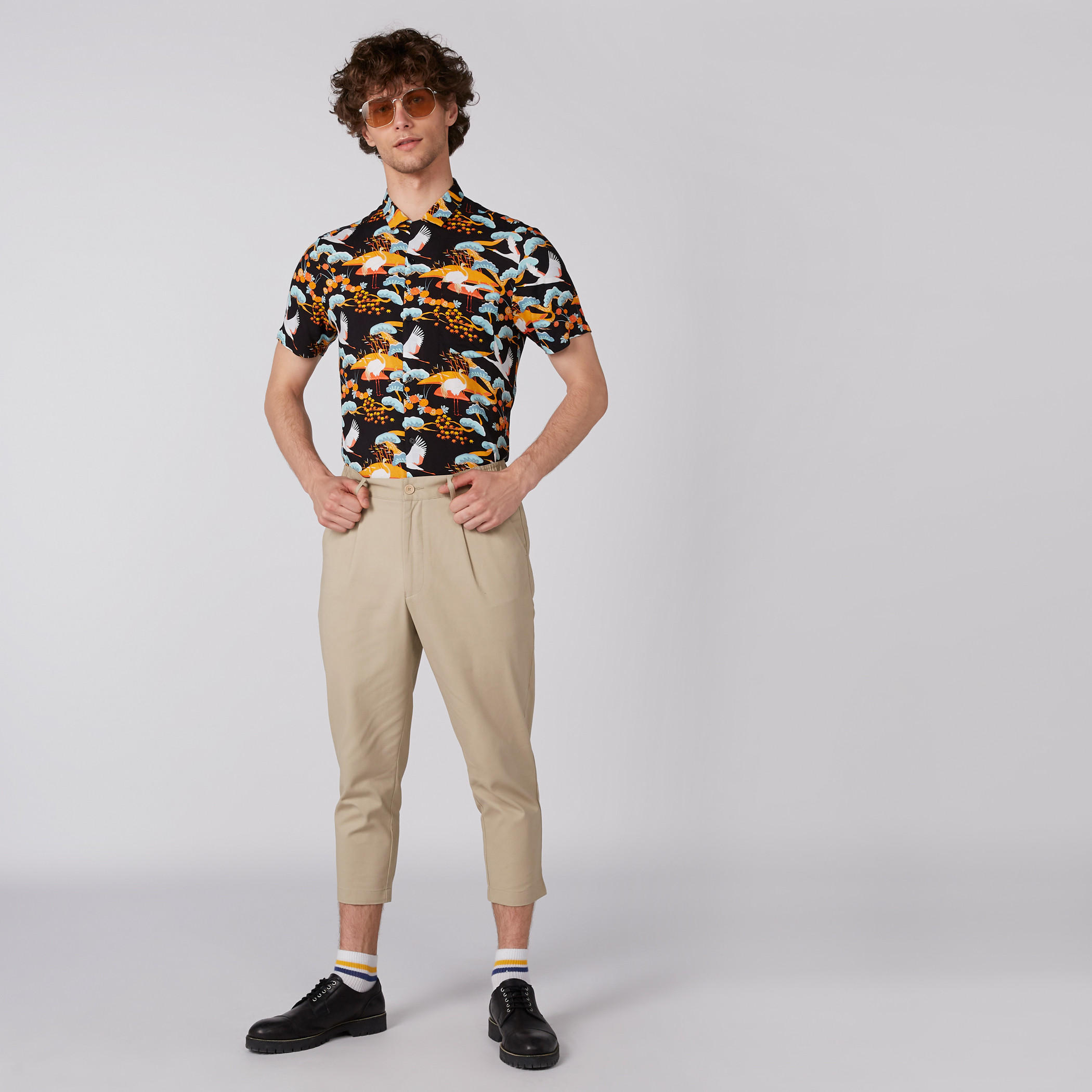بنطال قصير بزر إغلاق وجيوب-men-clothing-bottoms-trousersandchinos-trousers-image-2