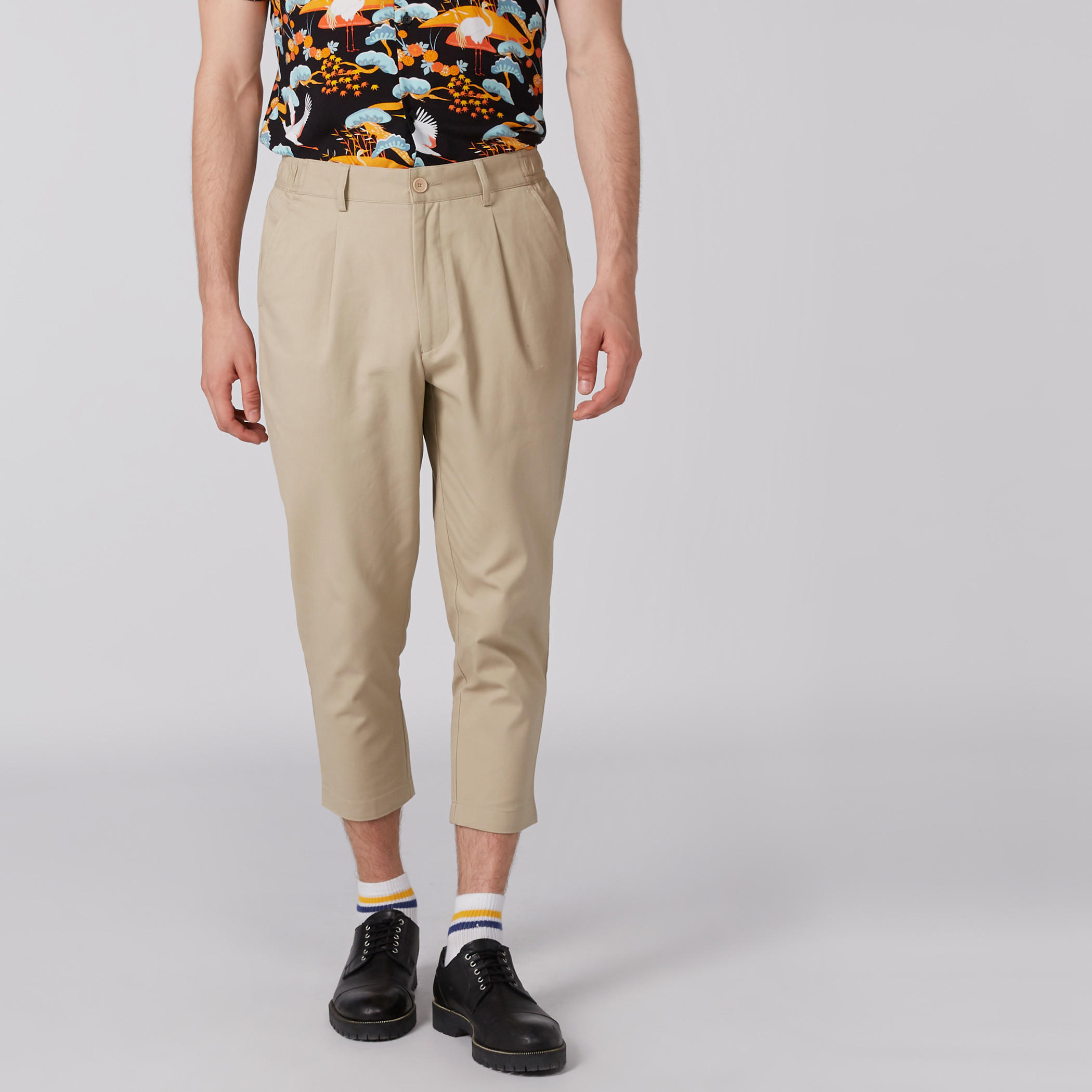 بنطال قصير بزر إغلاق وجيوب-men-clothing-bottoms-trousersandchinos-trousers-image-3