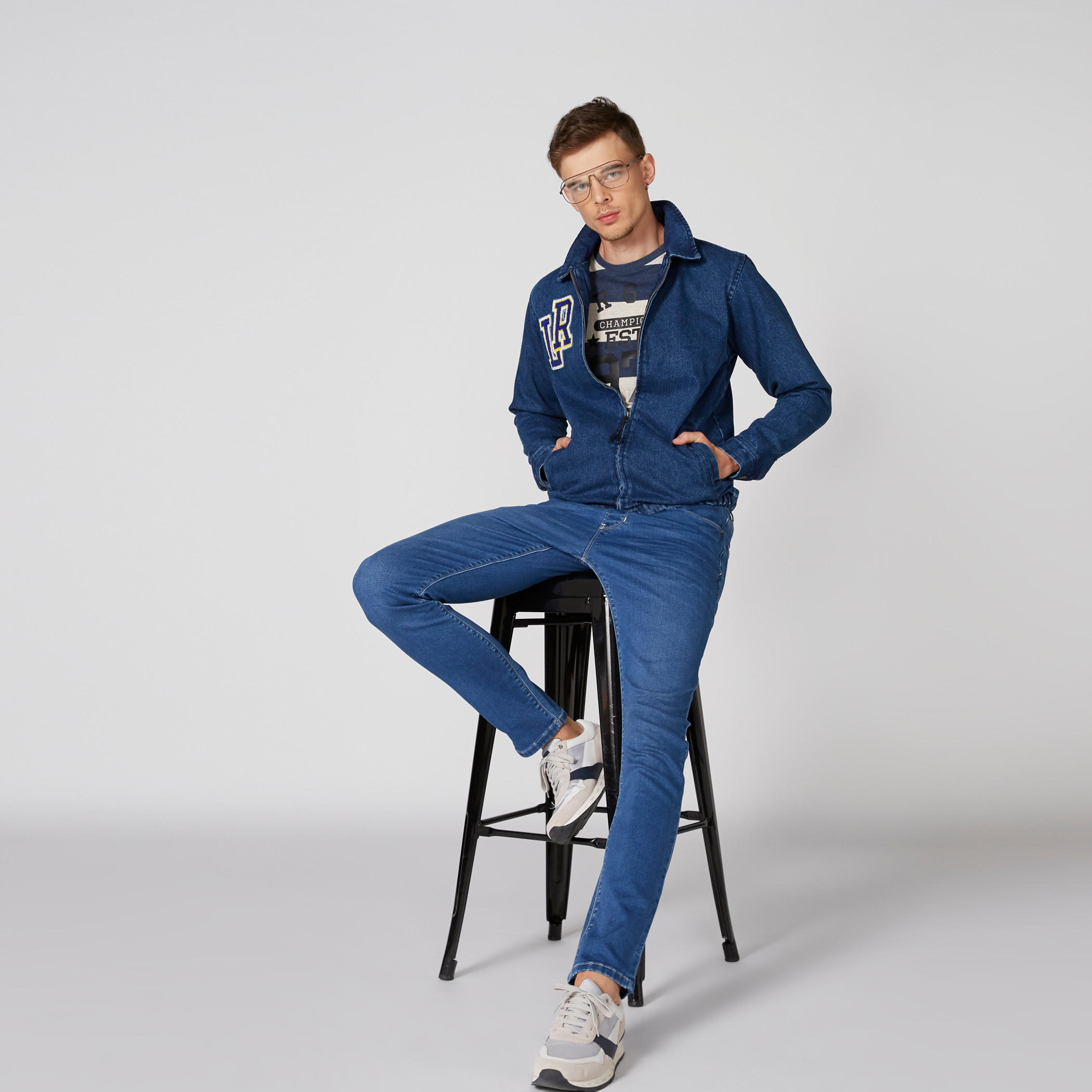 جاكيت بأكمام طويلة وسحّاب إغلاق وتزيينات-men-clothing-jacketsandblazers-jackets-image-3