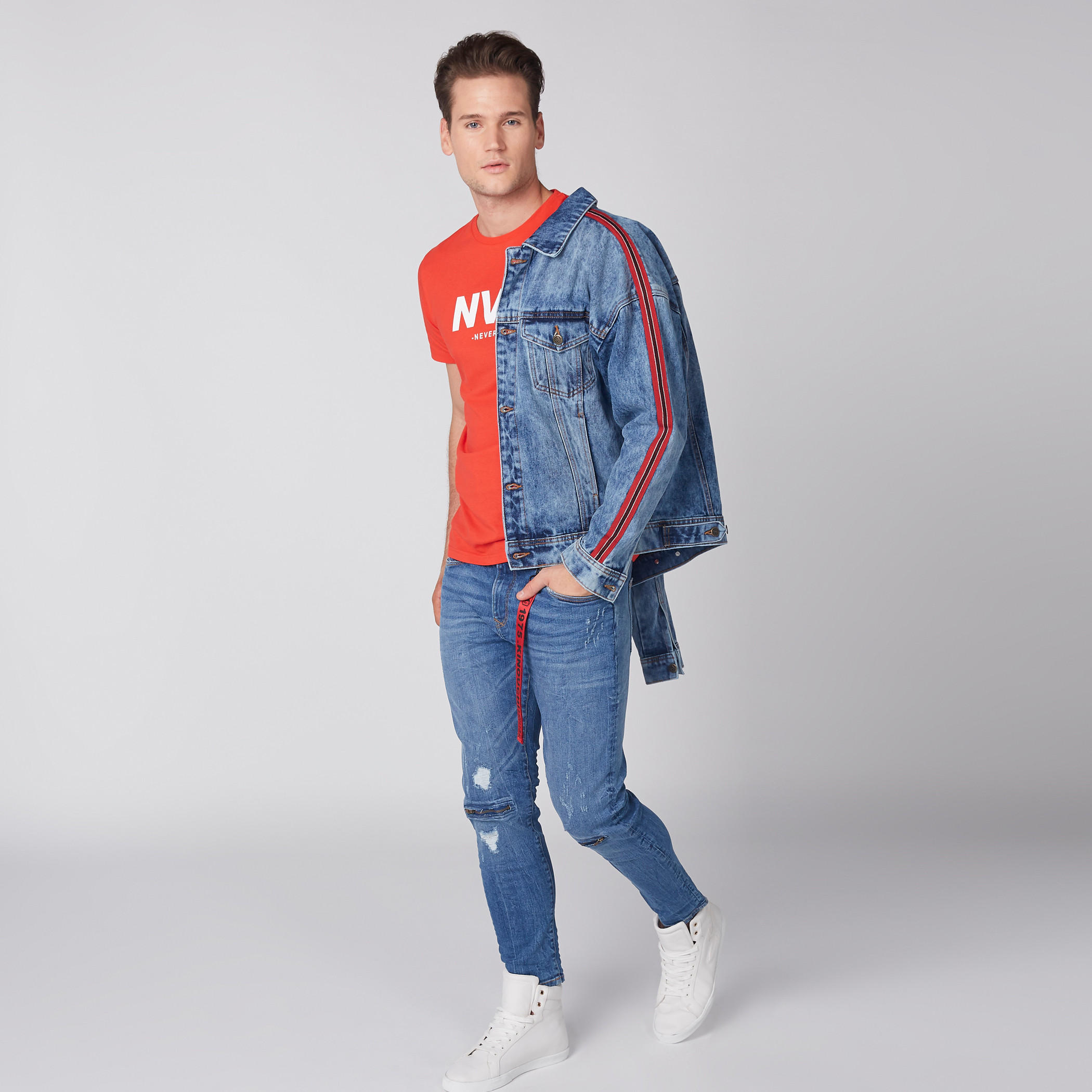 جاكيت دينم بأكمام طويلة وزر إغلاق-men-clothing-jacketsandblazers-jackets-image-1