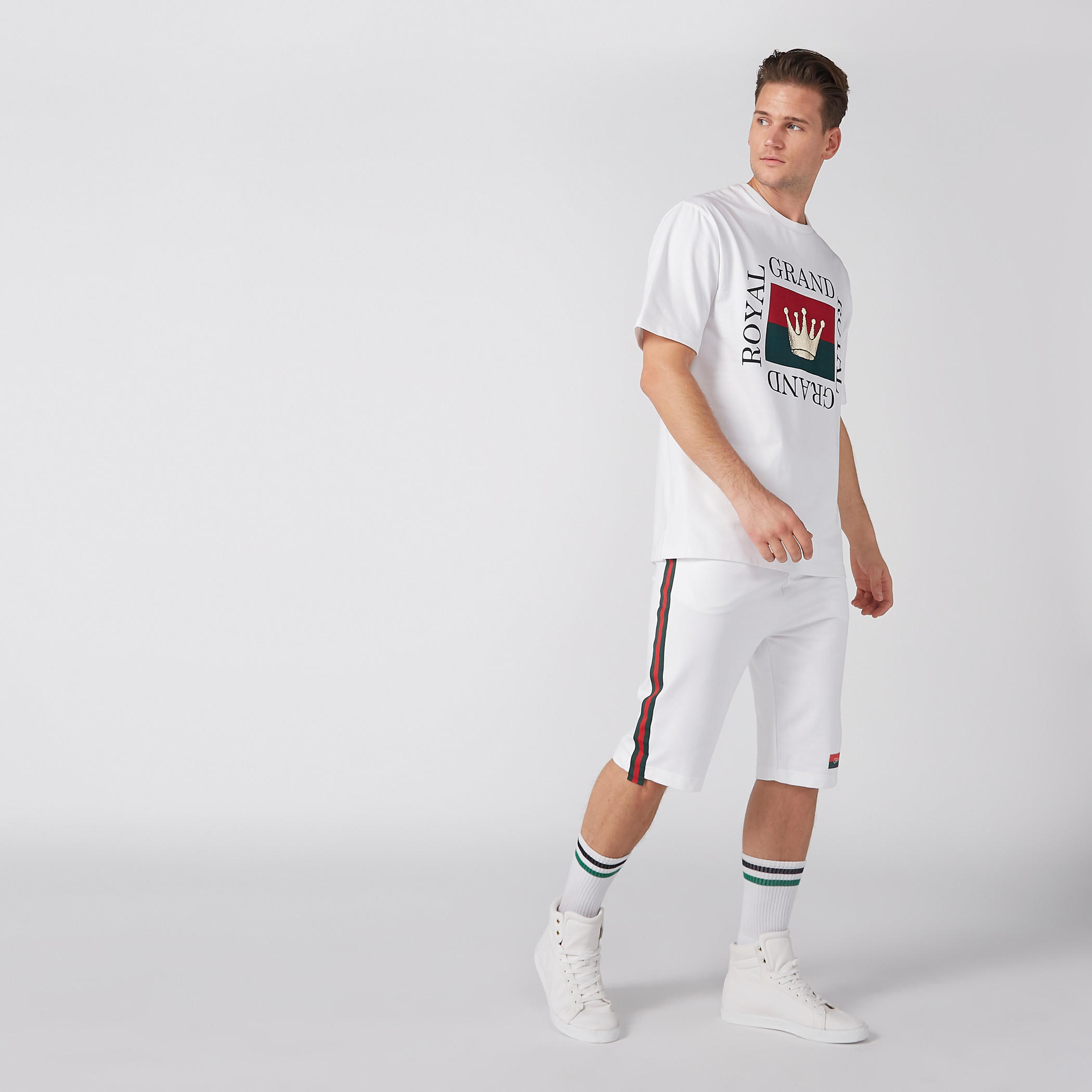 شورت بخصر مطّاطي وجيوب وطبعات-men-clothing-bottoms-shorts-image-2