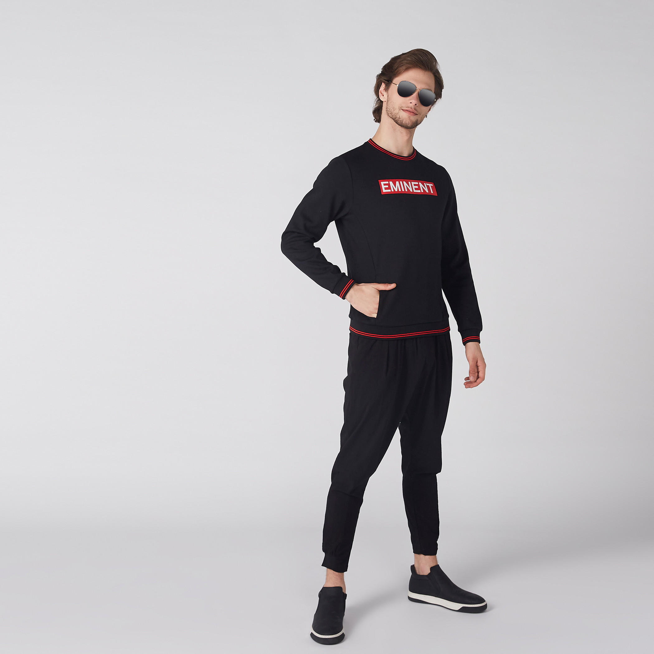 سويت شيرت بياقة مستديرة وأكمام طويلة وطبعات-men-winterwear-hoodiesandsweatshirts-image-3
