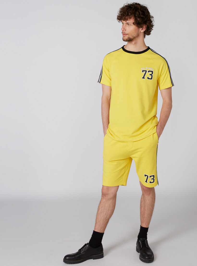 شورت بخصر مطّاطي وجيوب-men-clothing-bottoms-shorts-image-1