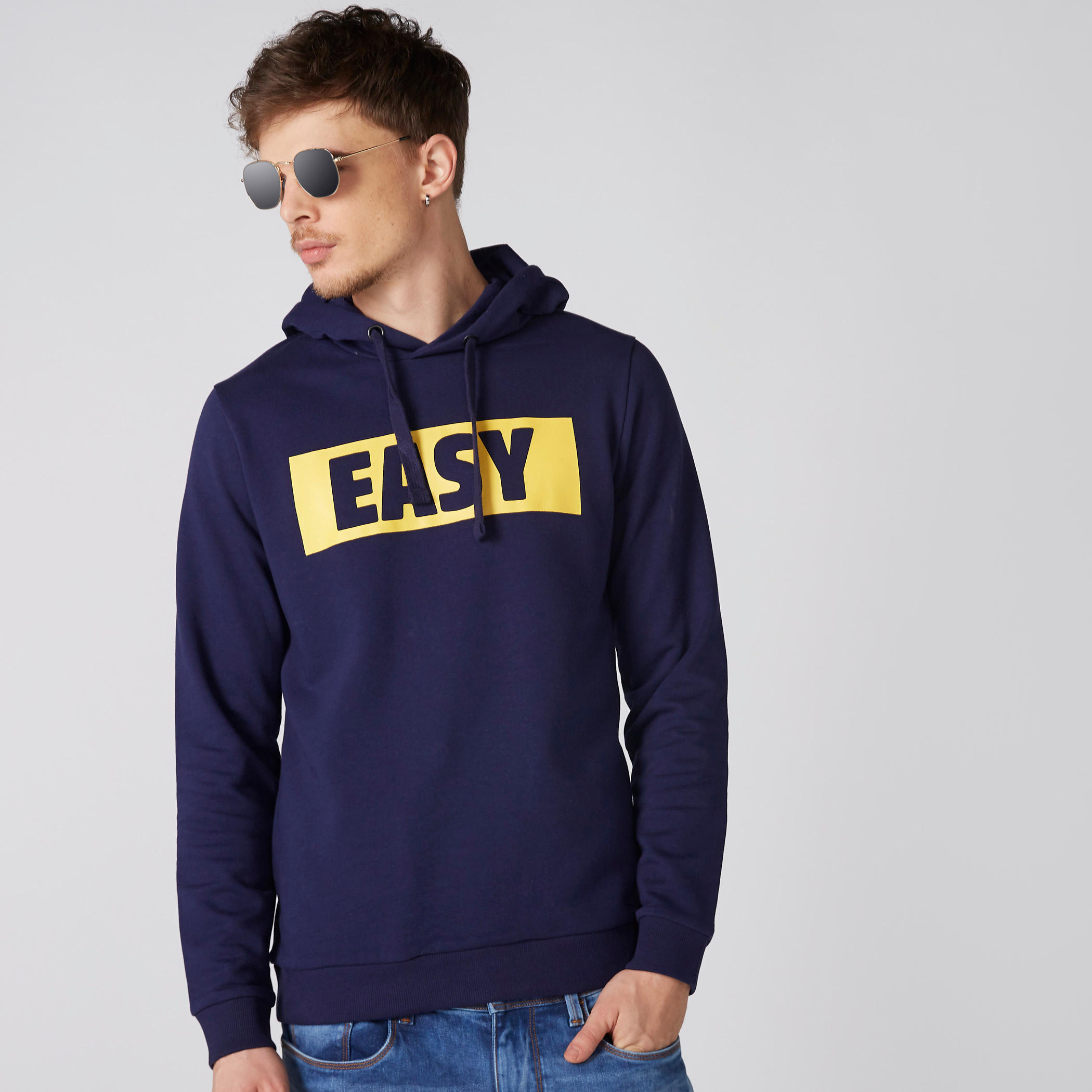 سويت شيرت بطبعات وأكمام طويلة وقبعة-men-winterwear-hoodiesandsweatshirts-image-1
