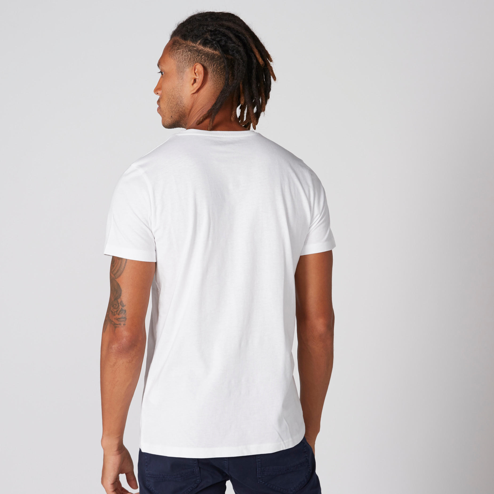 تيشيرت بياقة مستديرة وأكمام قصيرة وطبعات-men-clothing-tshirtsandpolos-tshirts-image-2