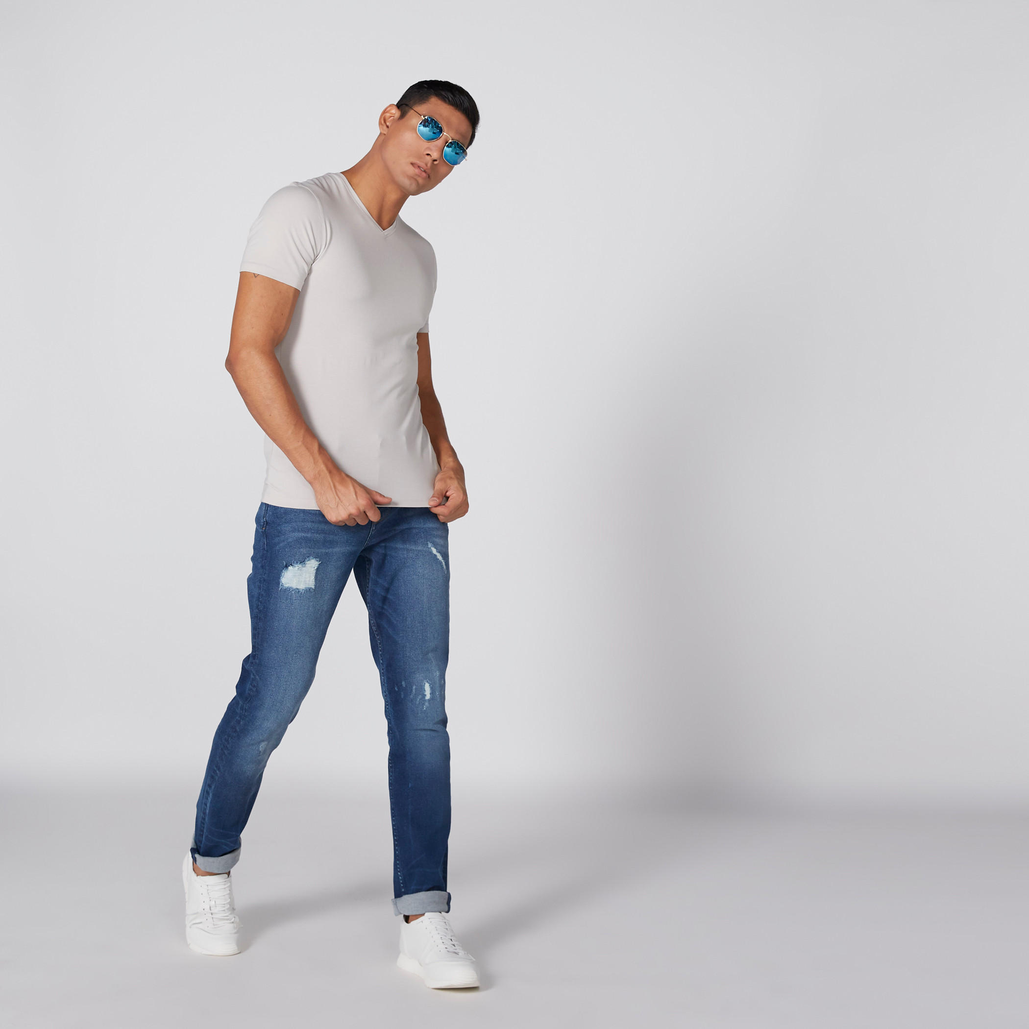 تيشيرت بأكمام قصيرة وياقة V-men-clothing-tshirtsandpolos-tshirts-image-1