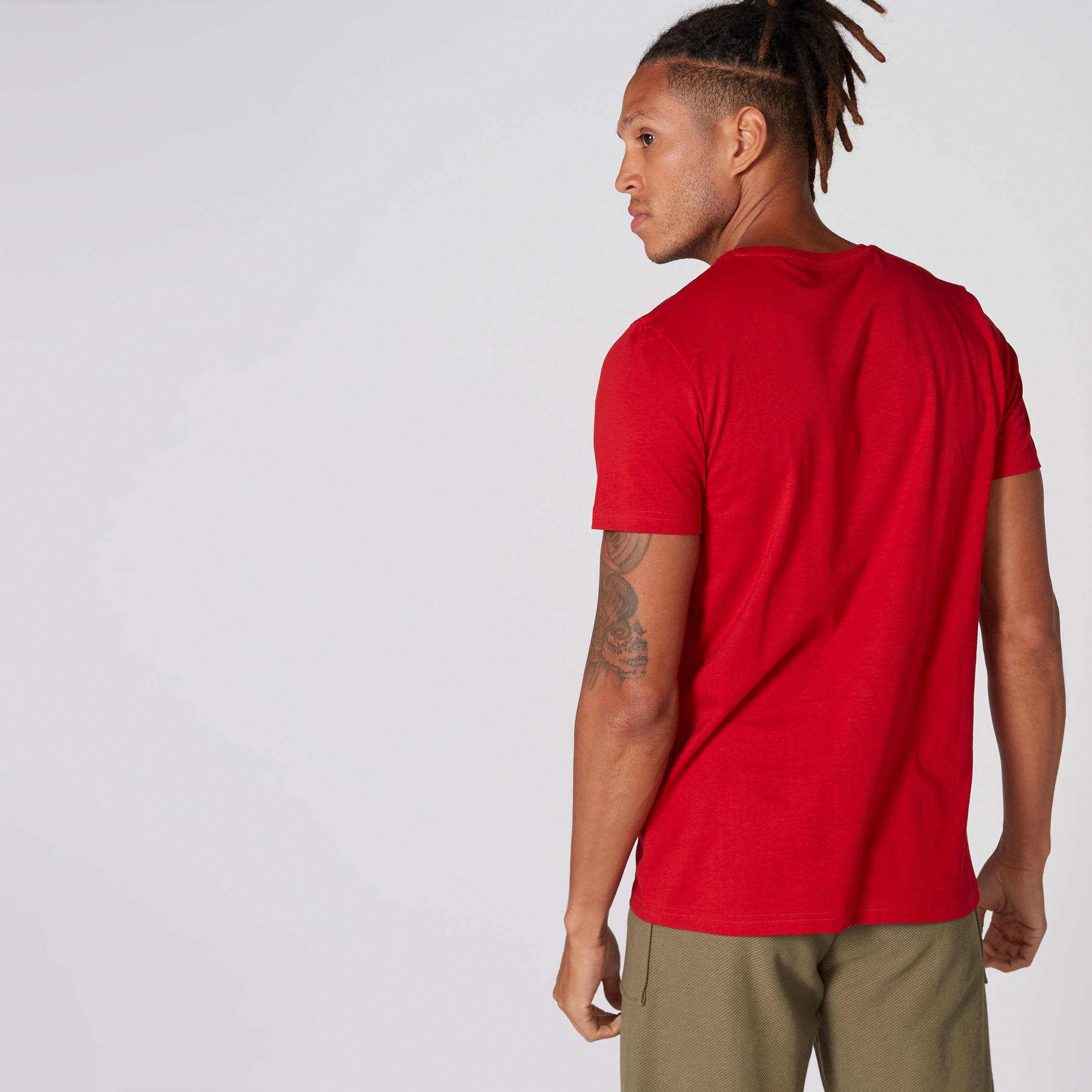 تيشيرت بياقة مستديرة وأكمام قصيرة وطبعات-men-clothing-tshirtsandpolos-tshirts-image-2