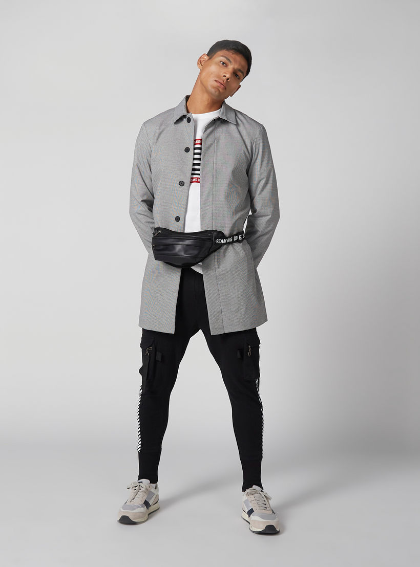 سويت شيرت مقلّم بأكمام طويلة بطبعات-men-winterwear-hoodiesandsweatshirts-image-2