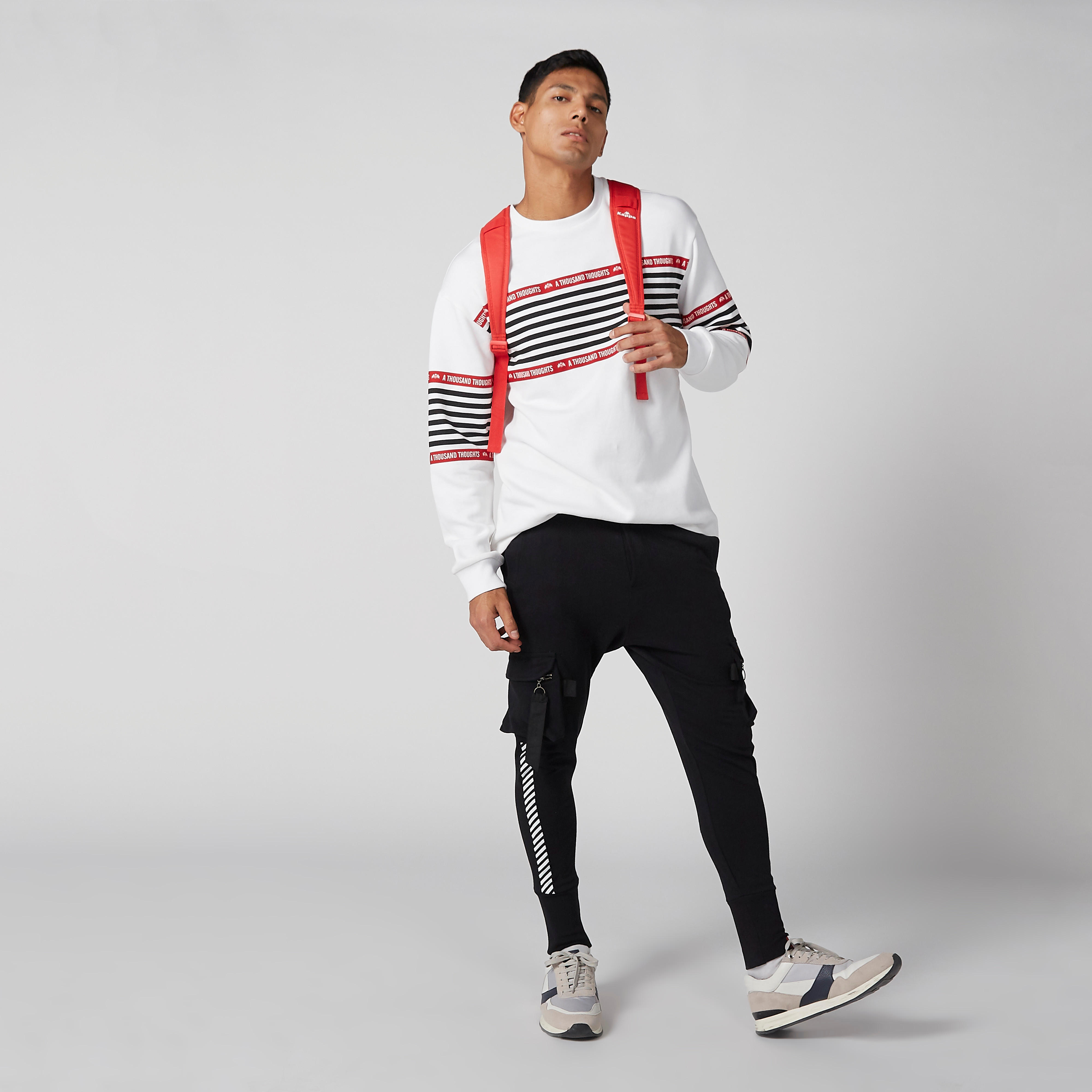 سويت شيرت مقلّم بأكمام طويلة بطبعات-men-winterwear-hoodiesandsweatshirts-image-4