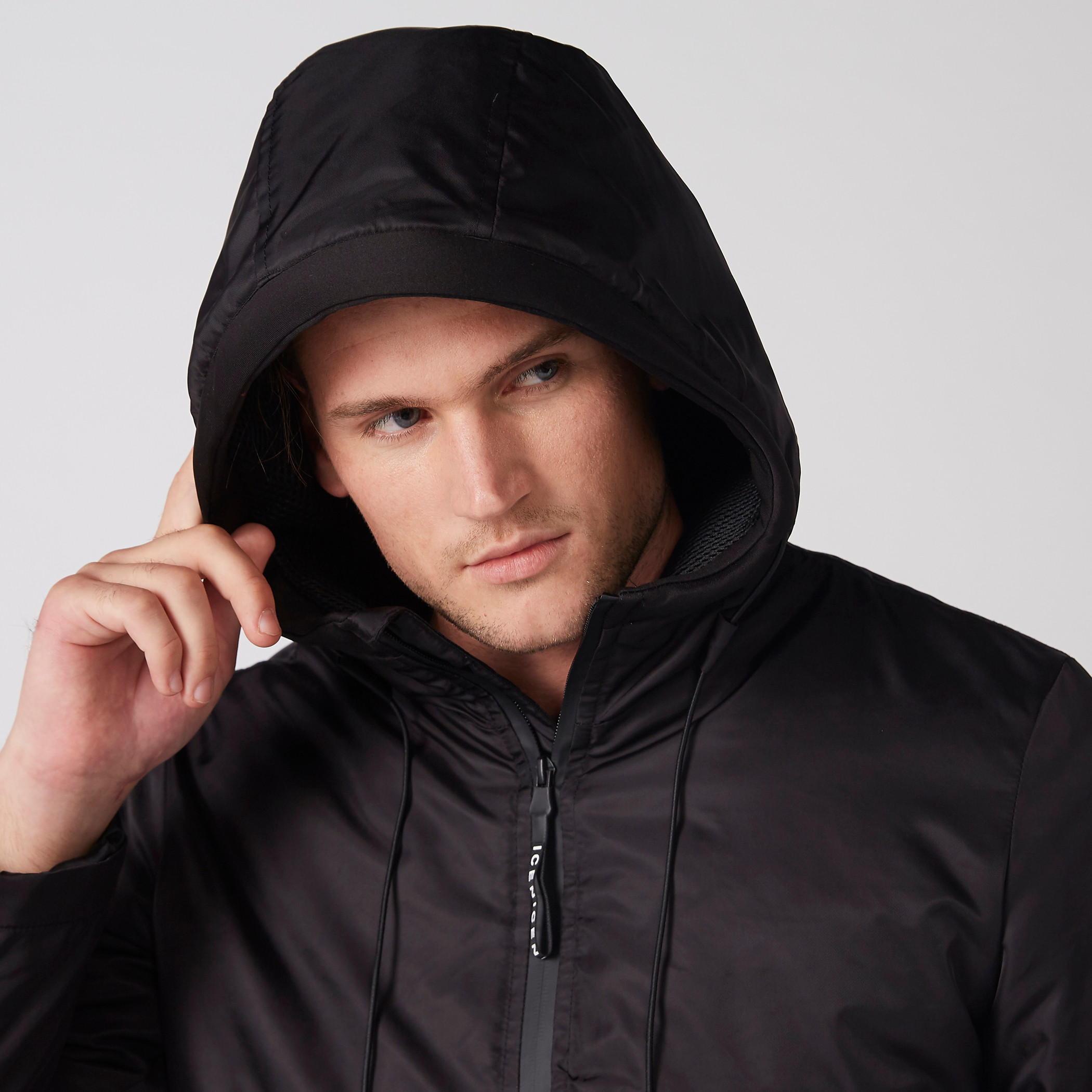 جاكيت بأكمام طويلة وسحّاب وقبّعة-men-clothing-jacketsandblazers-jackets-image-5
