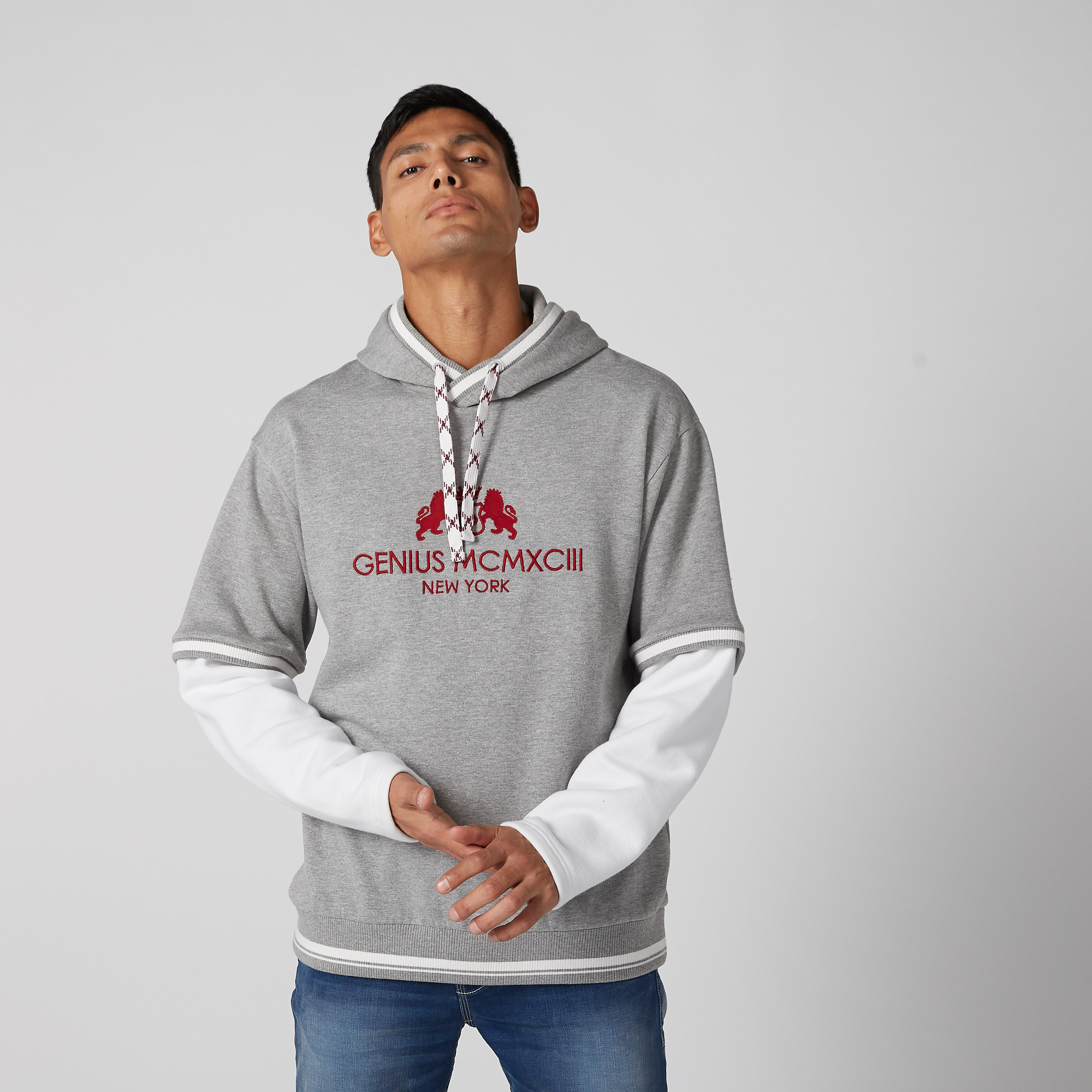 سريت شيرت مطرّز برباط بطبعات-men-winterwear-hoodiesandsweatshirts-image-1